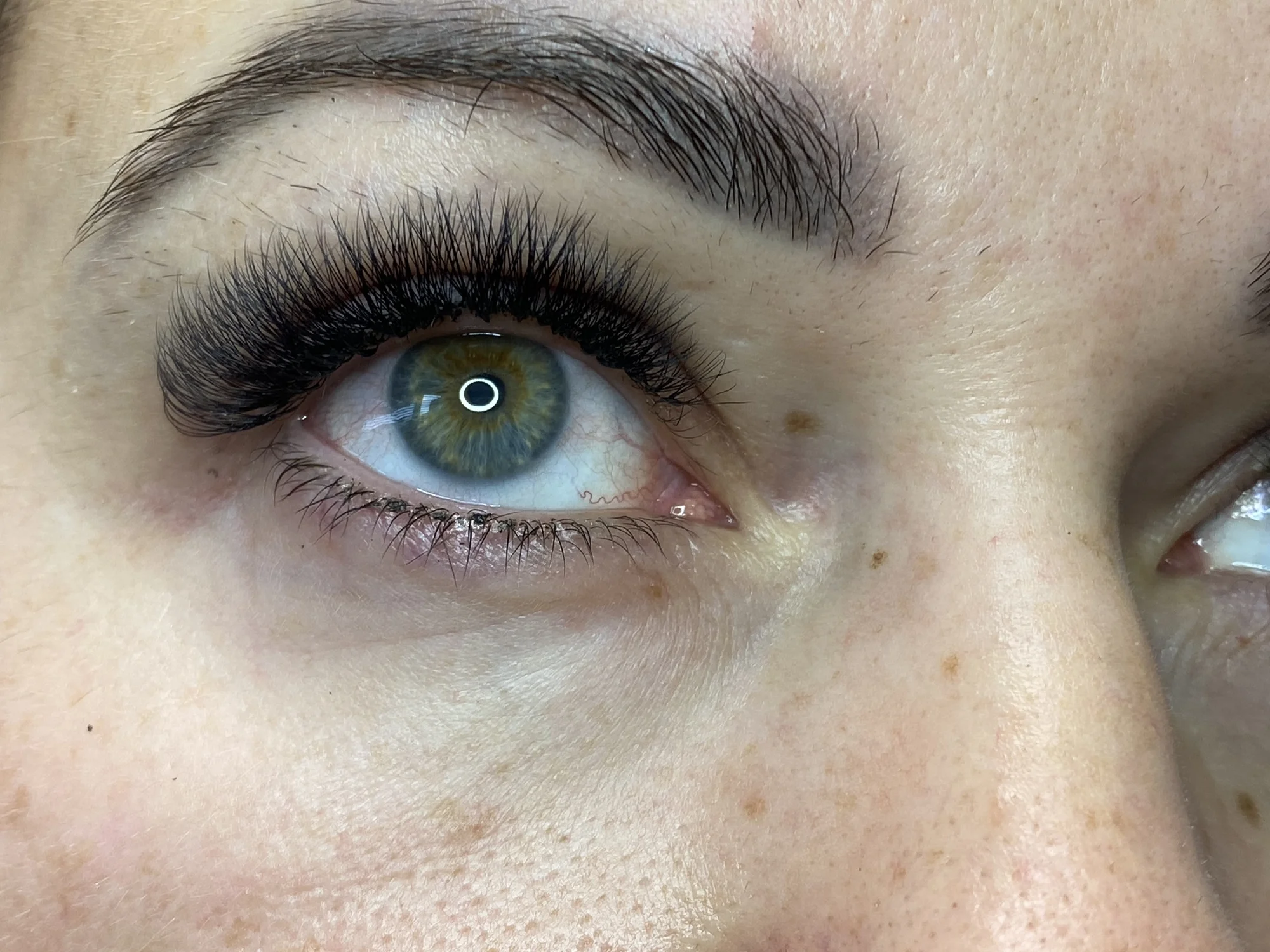 Laminace obočí, lash lifting nebo prodloužení řas metodou řasa na řasu i 3D či 5D