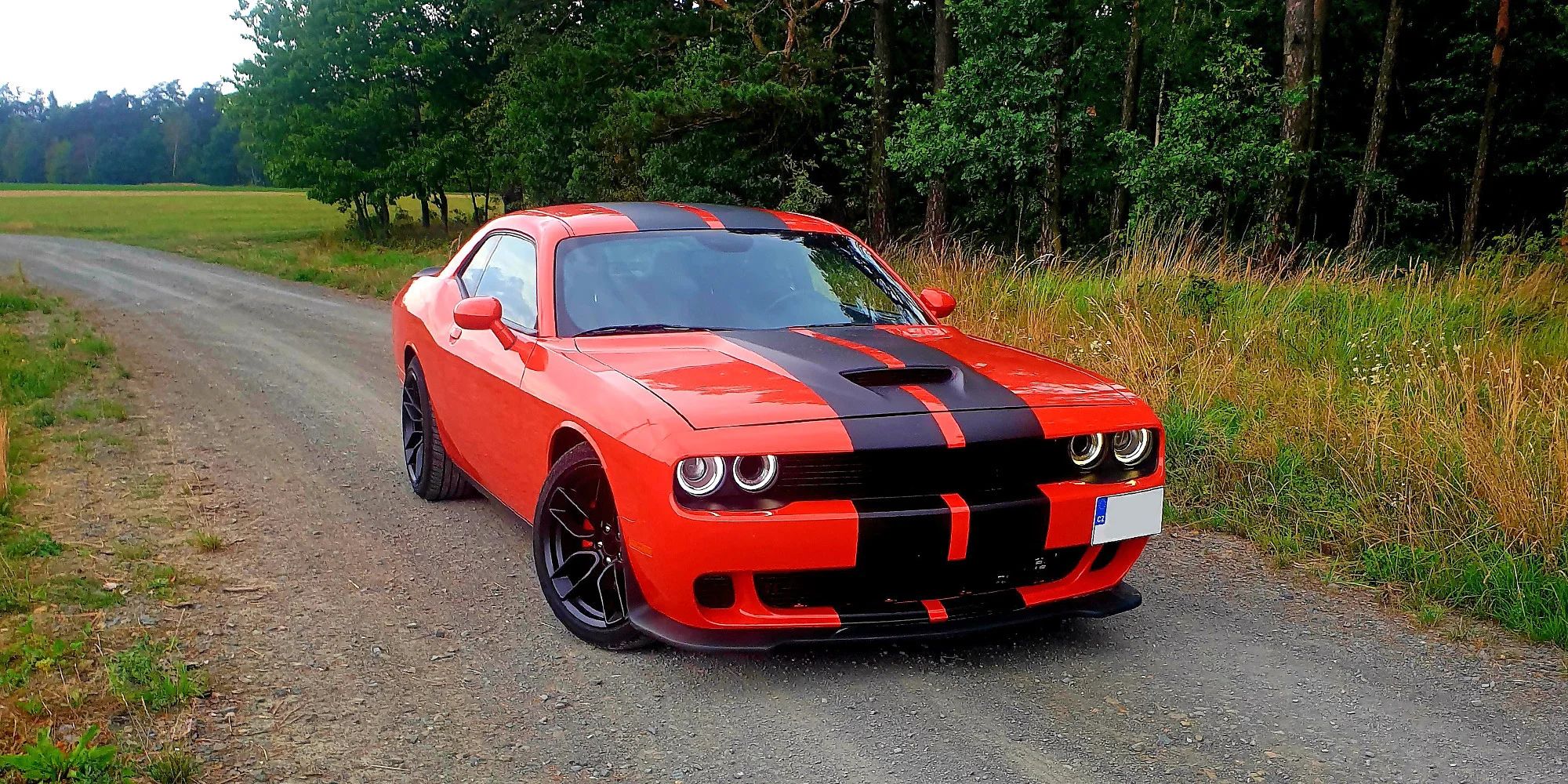 Dodge Challenger V8 HEMI: 15 min. spolujízdy nebo až 12 hod. řízení