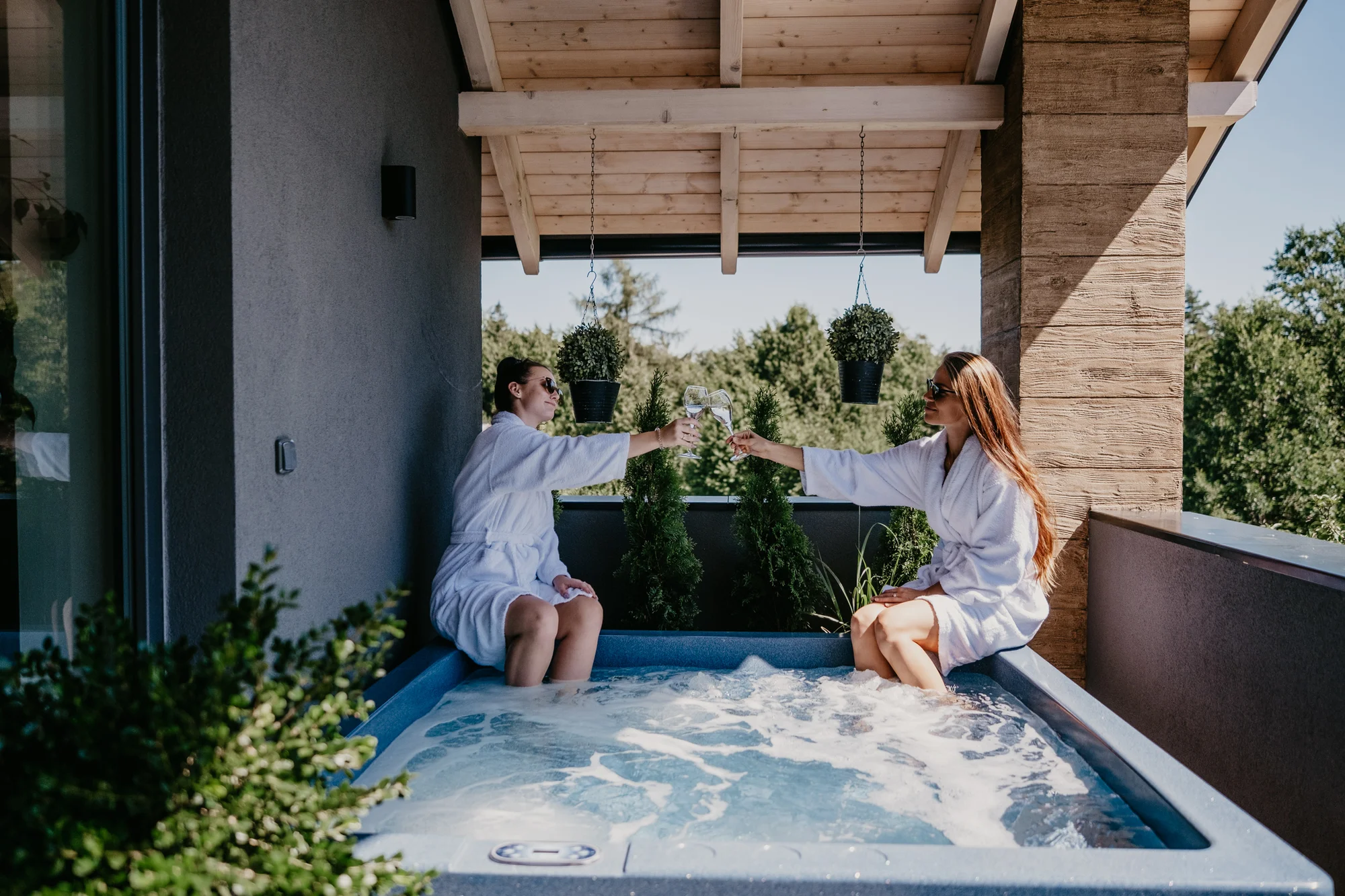 Designový hotel v Beskydech: apartmán s vířivkou, vyhlášená kuchyně, polopenze