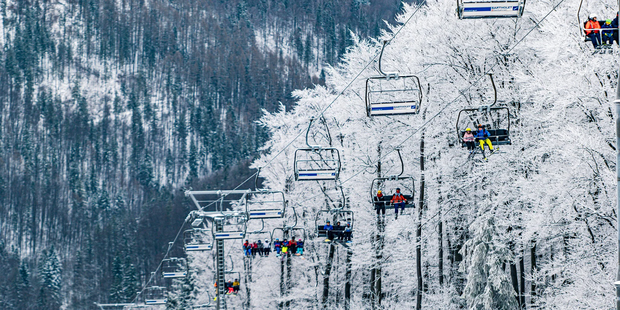 Denní skipas platný v 11 skiareálech ve Slezských Beskydech pro 1 osobu: až 30 km sjezdovek