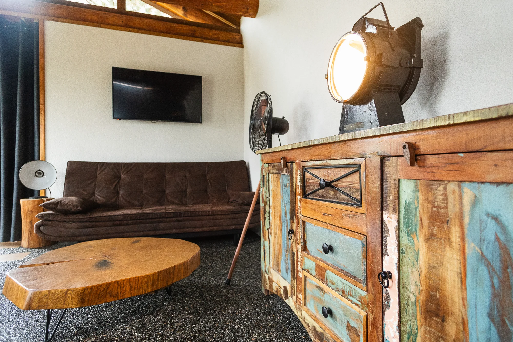 Dovolená s parádním výhledem na Lysou horu: designové apartmány nebo samostatná COOLna