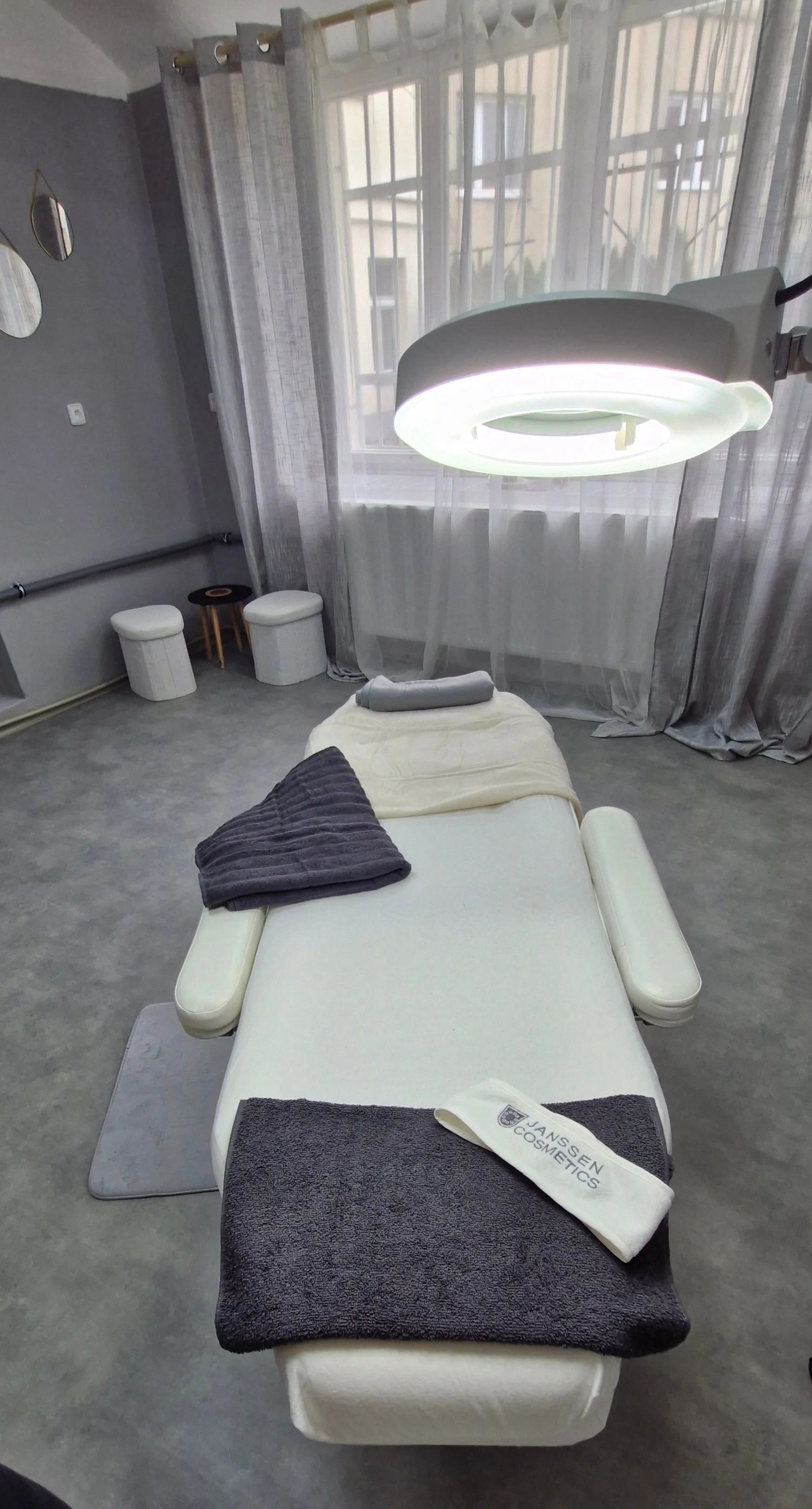 Kompletní péče o pleť: masáž Gua Sha, hloubkové čištění i chemický peeling
