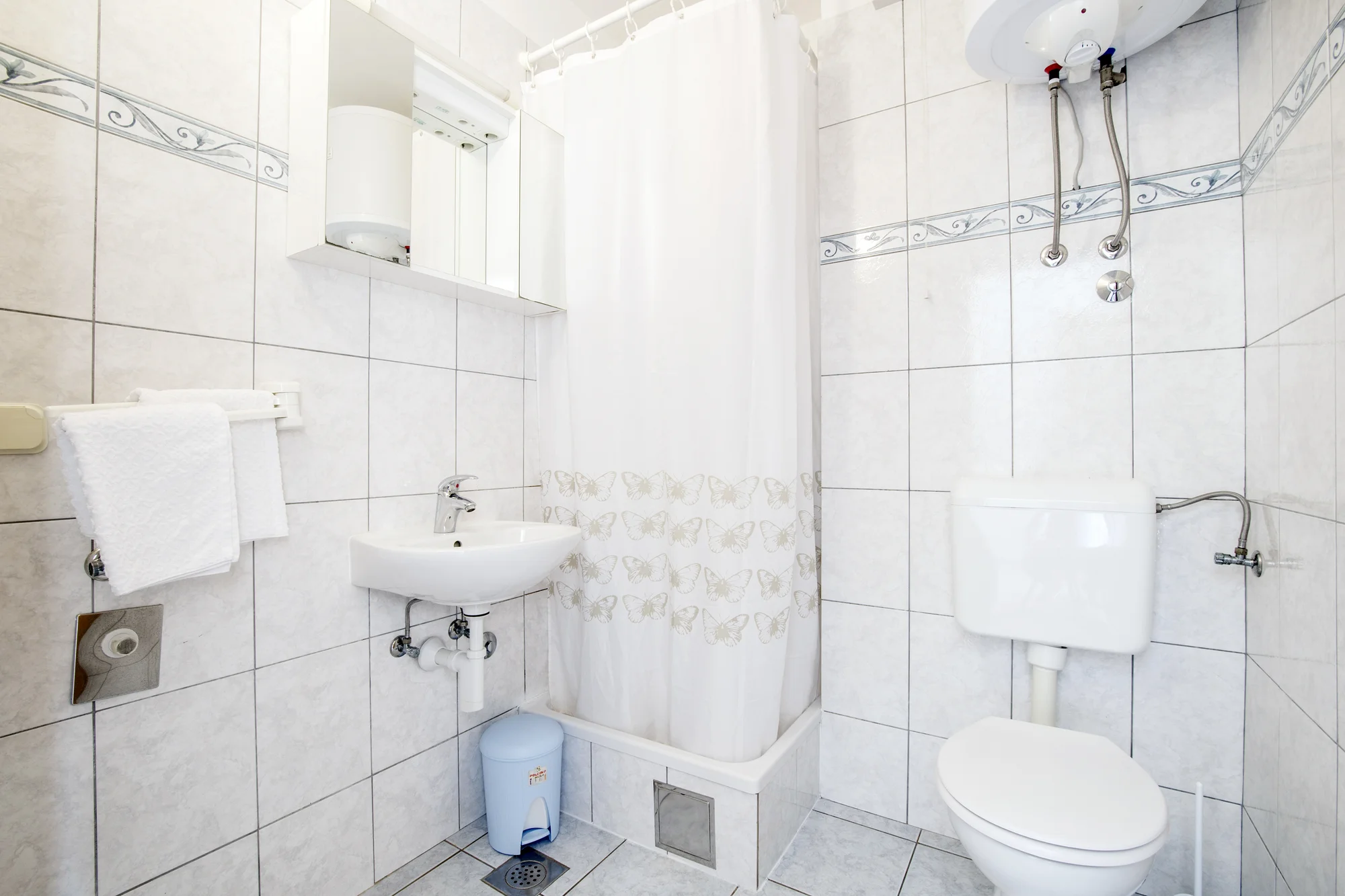Chorvatská pohoda: pobyt v jednoduchém apartmánu na Omišské riviéře