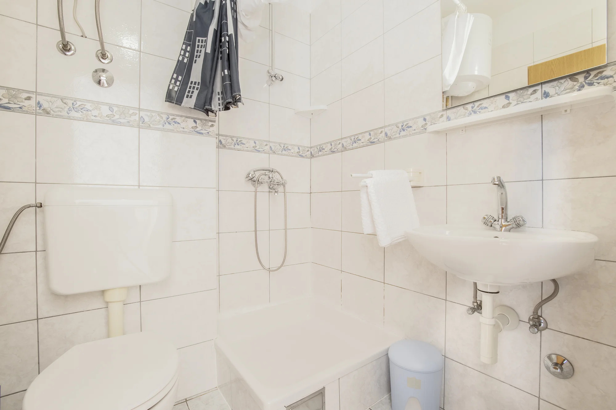 Chorvatská pohoda: pobyt v jednoduchém apartmánu na Omišské riviéře