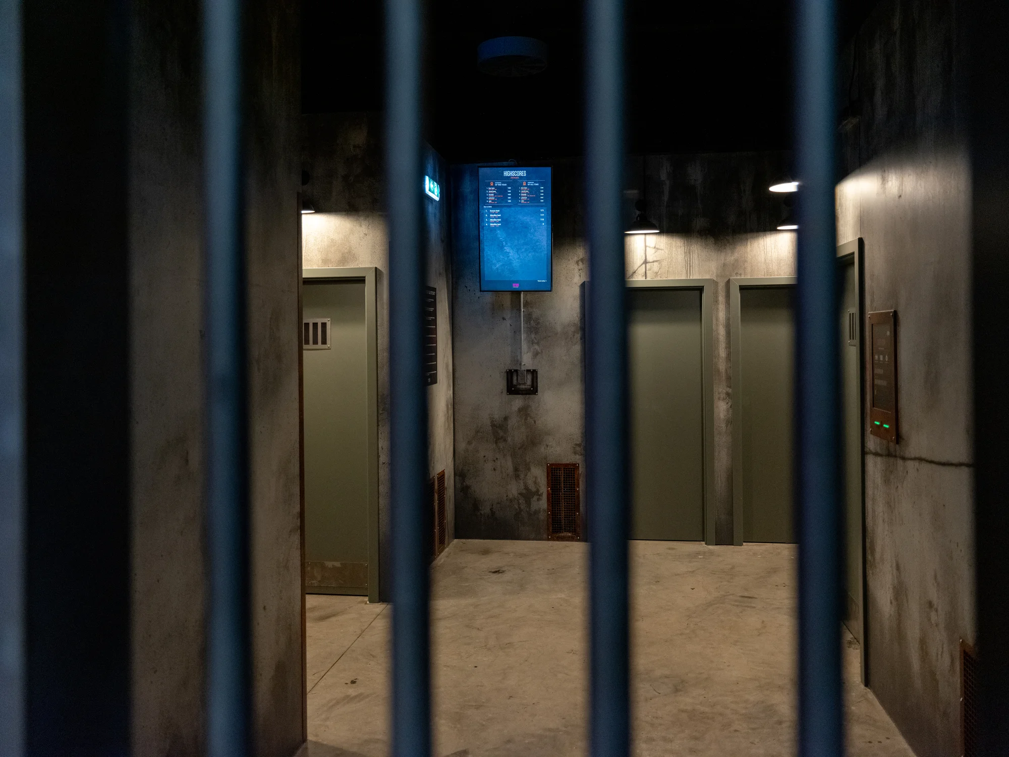 Vstup na týmovou hru Prison Island pro jednotlivce i rodinu: 22 místností