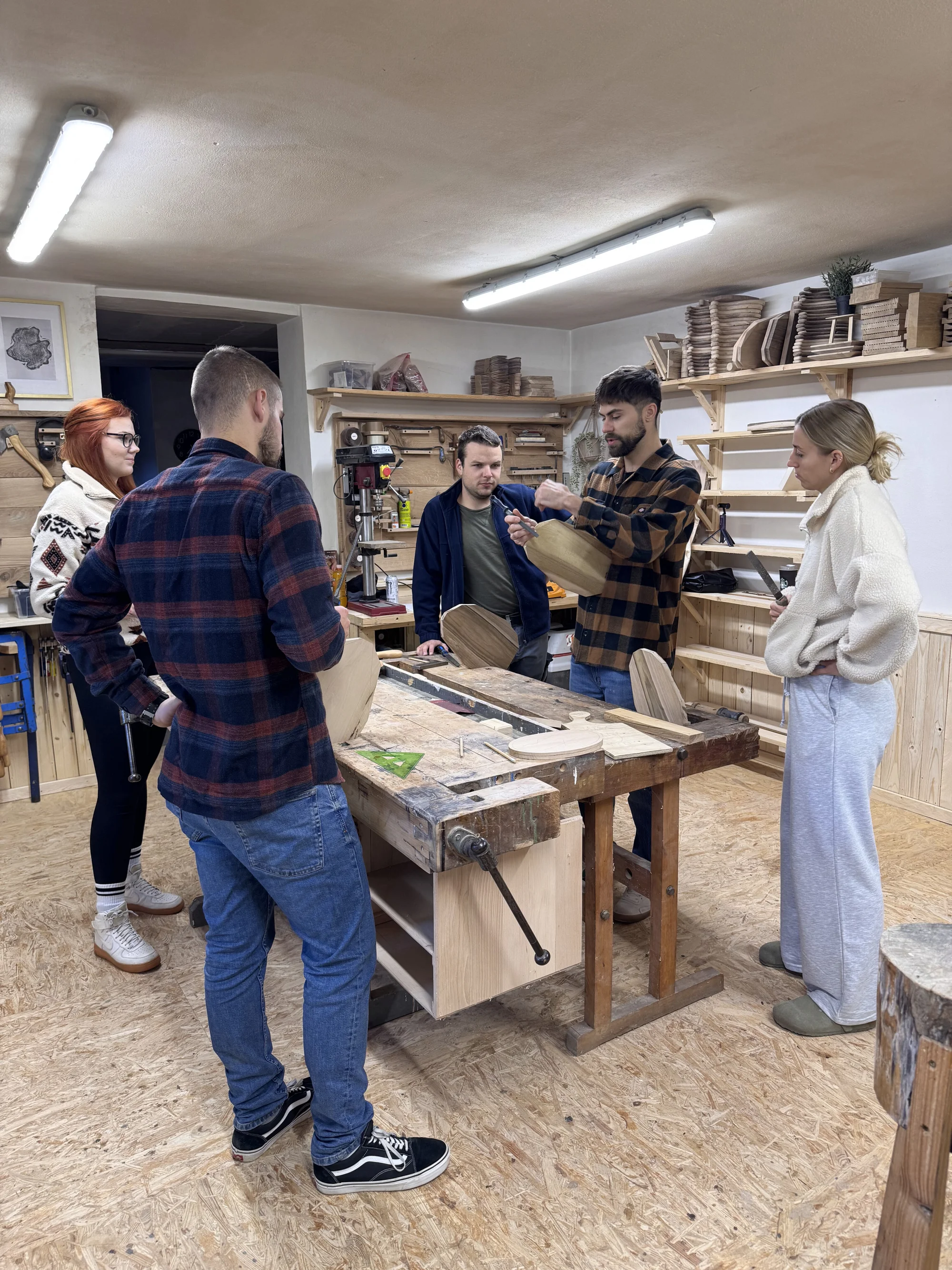 Vyrobte si své originální prkénko: 4hodinový dřevařský workshop pro 1 i 2 osoby