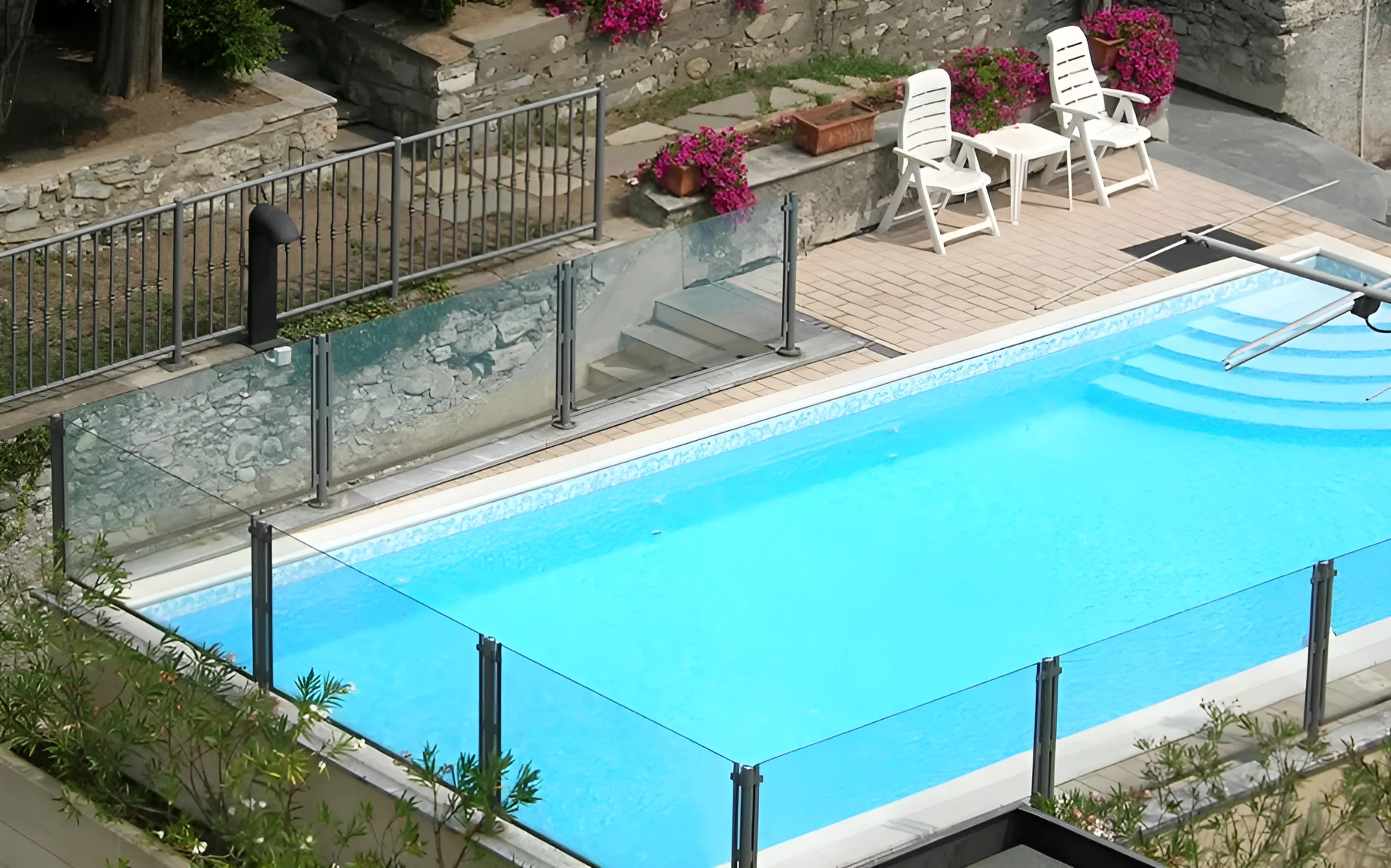 Lago di Como: hotel přímo na břehu jezera, polopenze i venkovní bazén