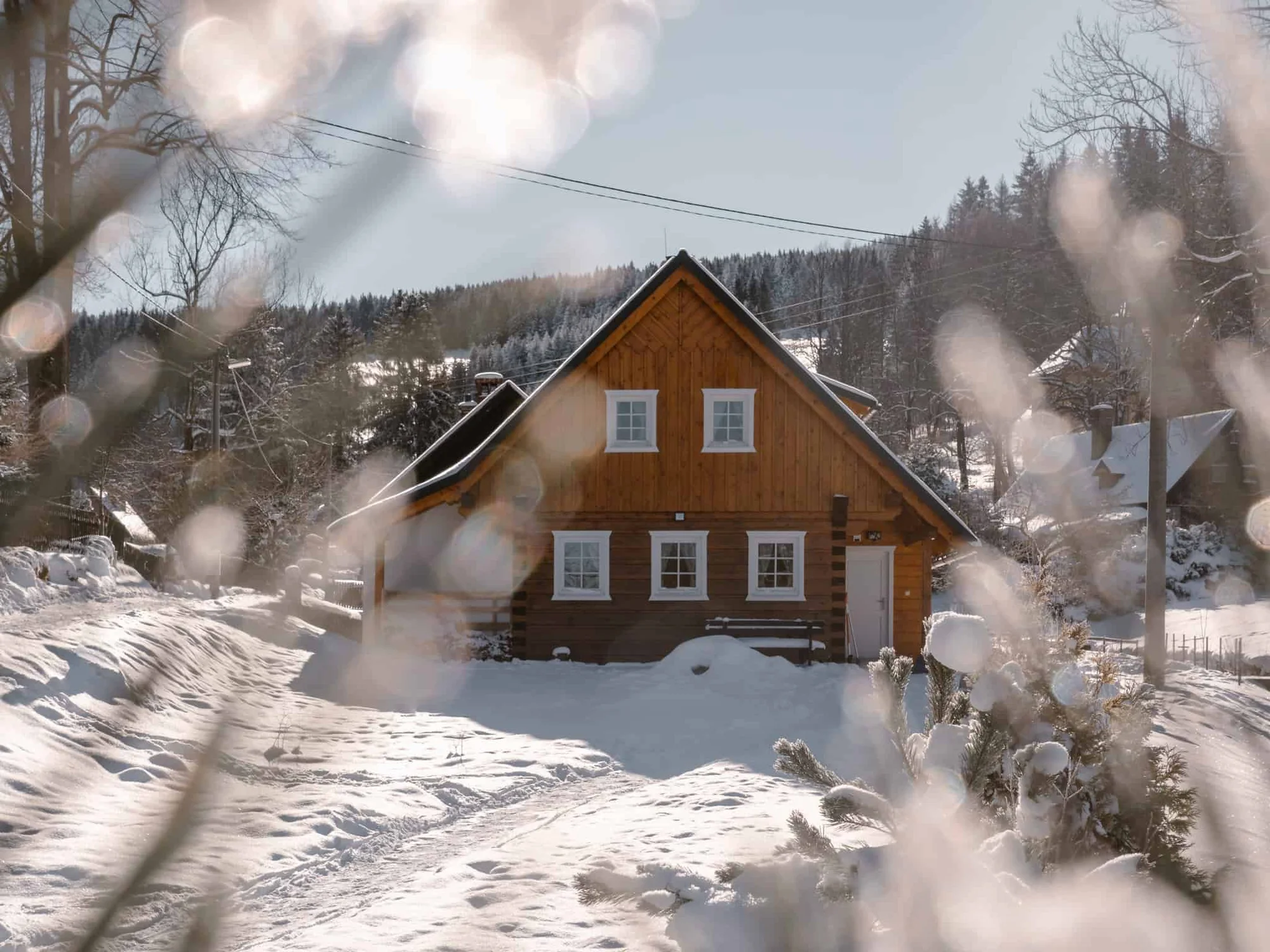 Pobyt v Jeseníkách: apartmány v roubence s koupacím wellness sudem