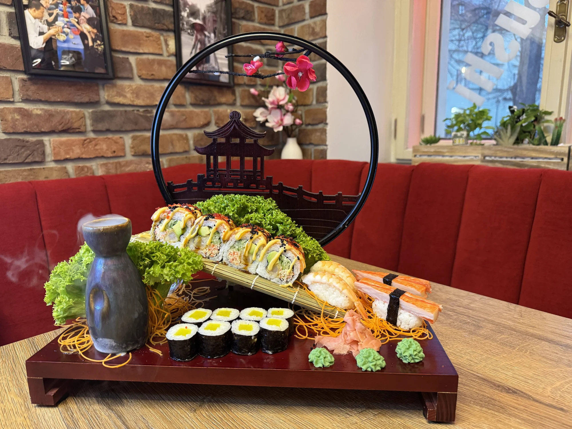 Sushi sety s tuňákem, avokádem i kaviárem či úhořem a krabem: 16–73 ks