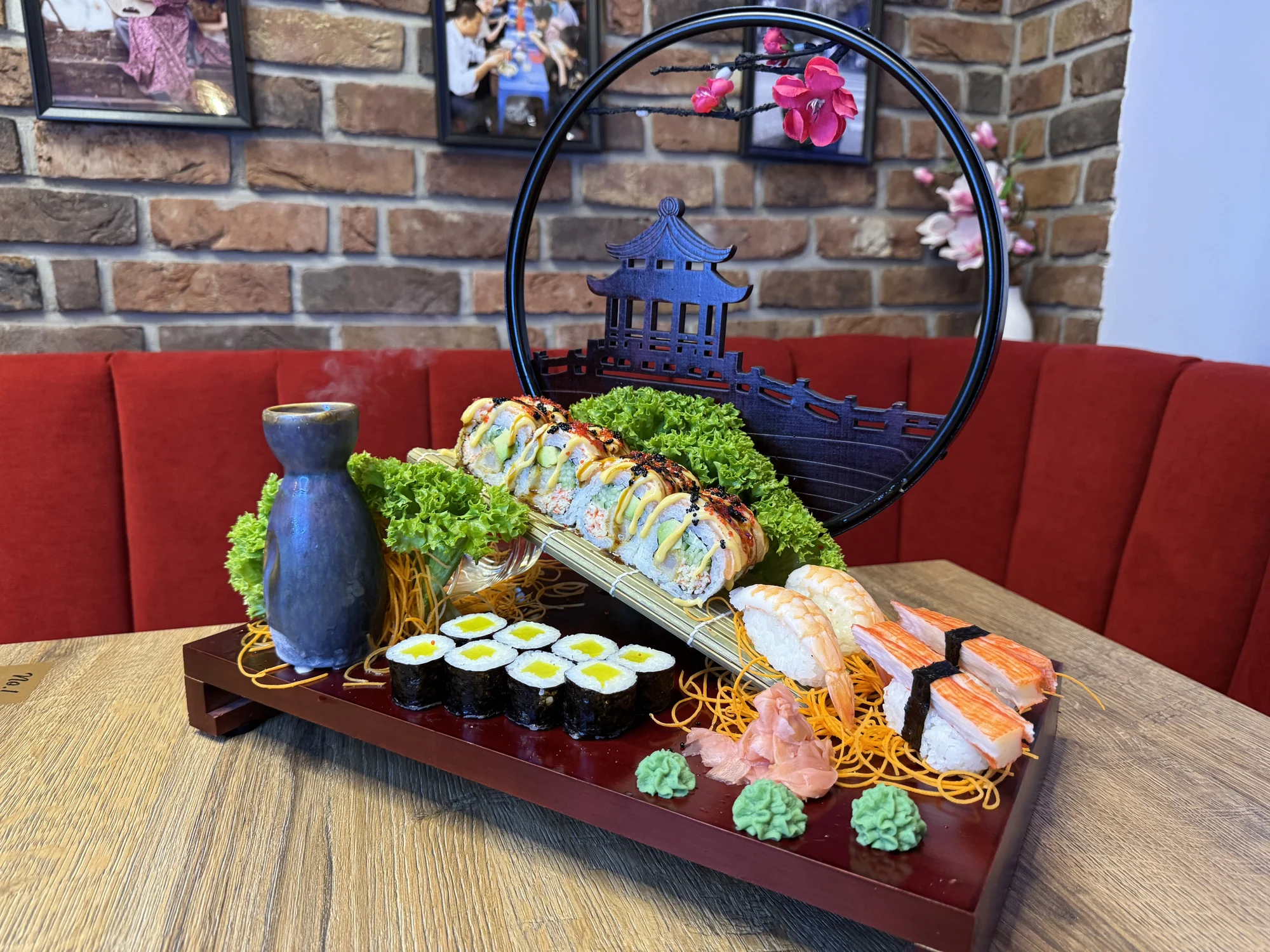 Sushi sety s tuňákem, avokádem i kaviárem či úhořem a krabem: 16–73 ks