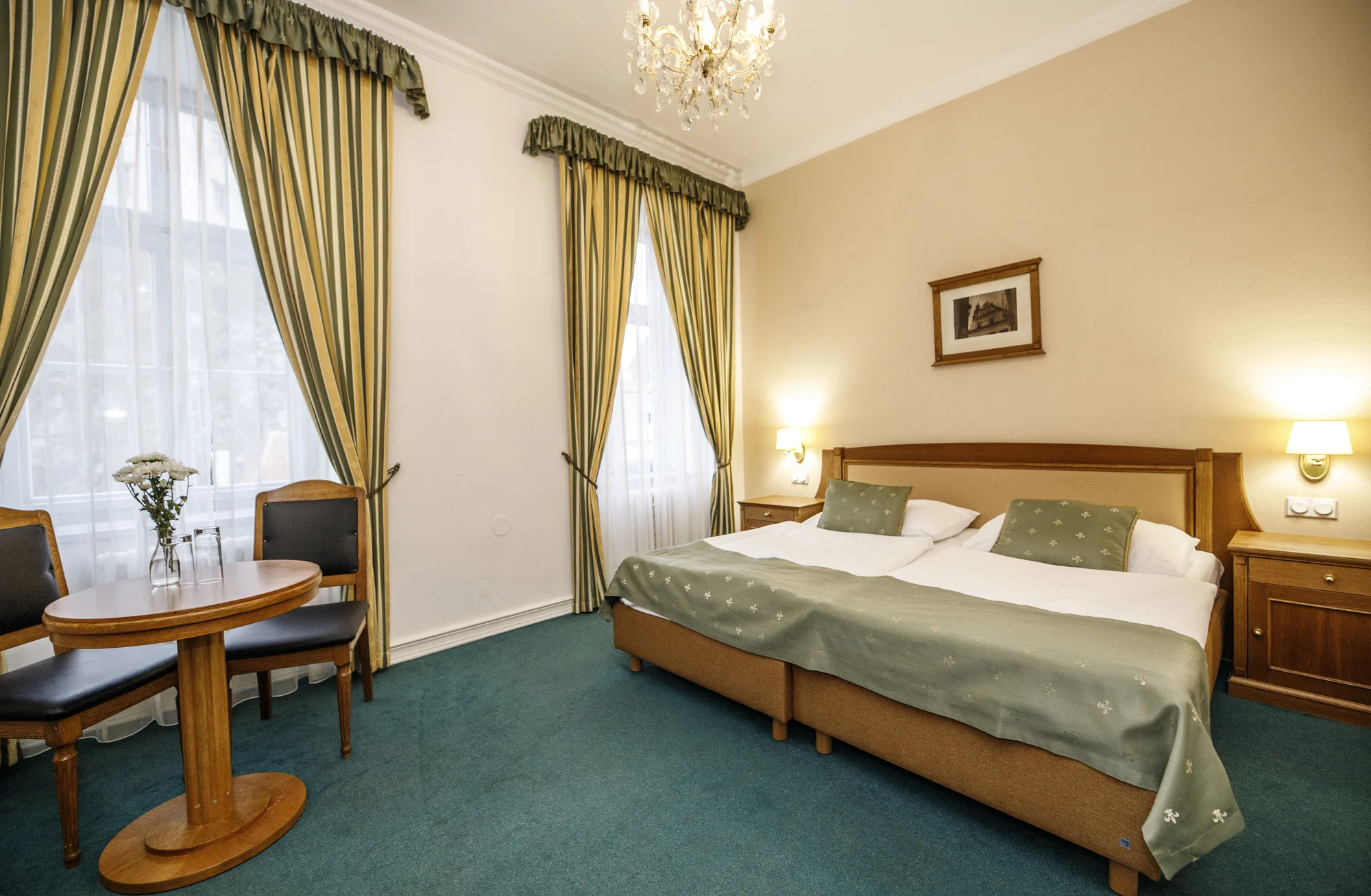 Pobyt v centru Českého Krumlova: elegantní pokoje a bufetové snídaně