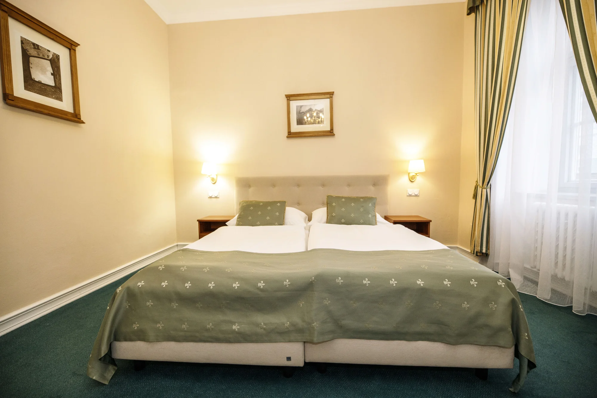 Pobyt v centru Českého Krumlova: elegantní pokoje a bufetové snídaně