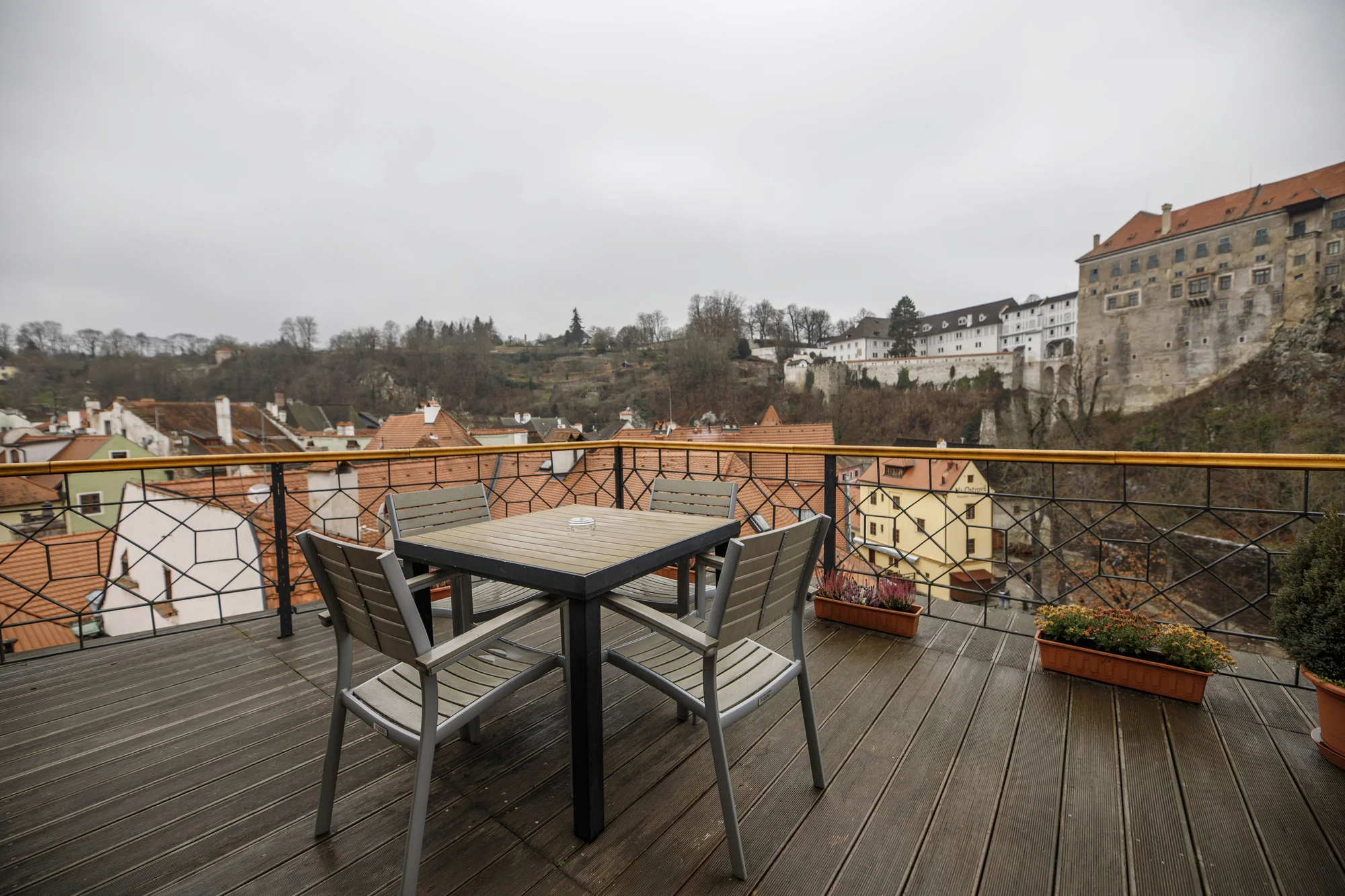 Pobyt v centru Českého Krumlova: elegantní pokoje a bufetové snídaně