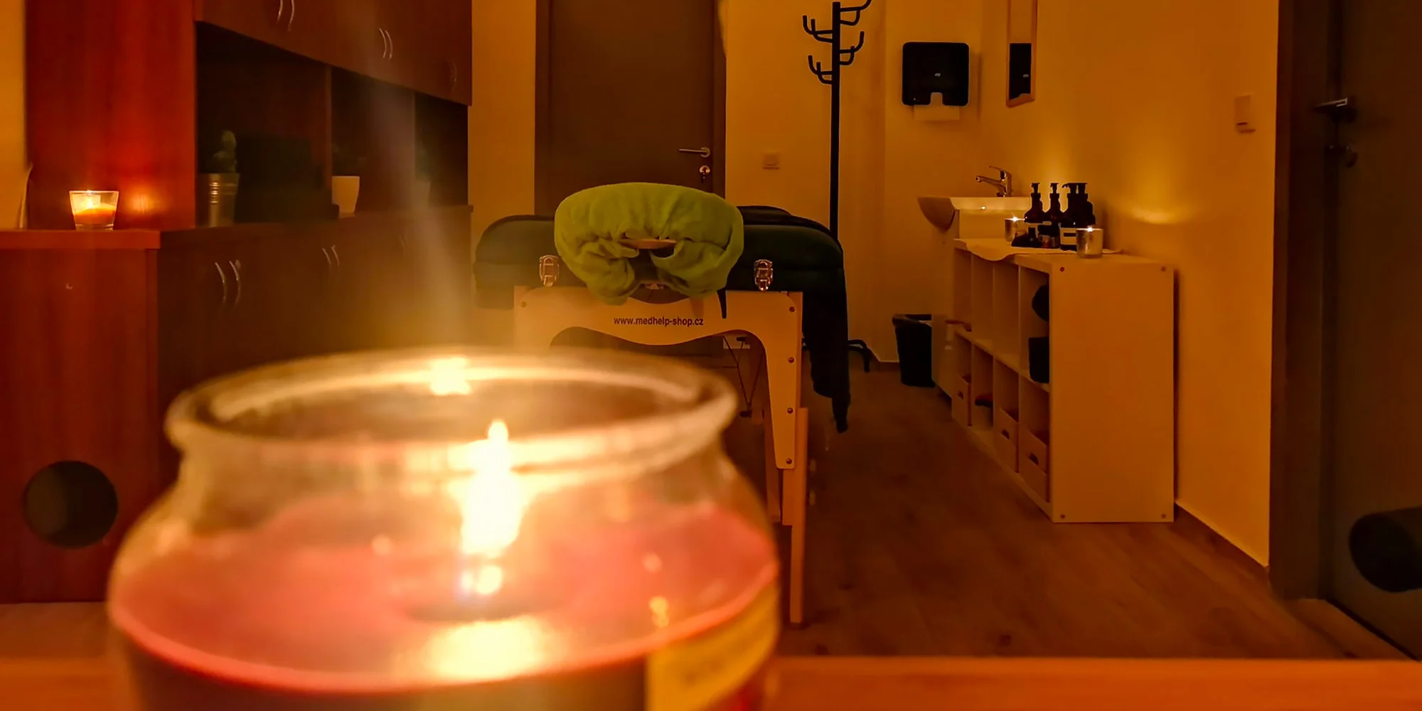 Masáž podle výběru v délce 40–60 min., maderoterapie i permanentka
