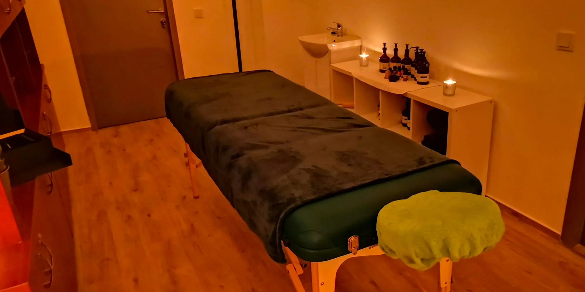 Masáž podle výběru v délce 40–60 min., maderoterapie i permanentka