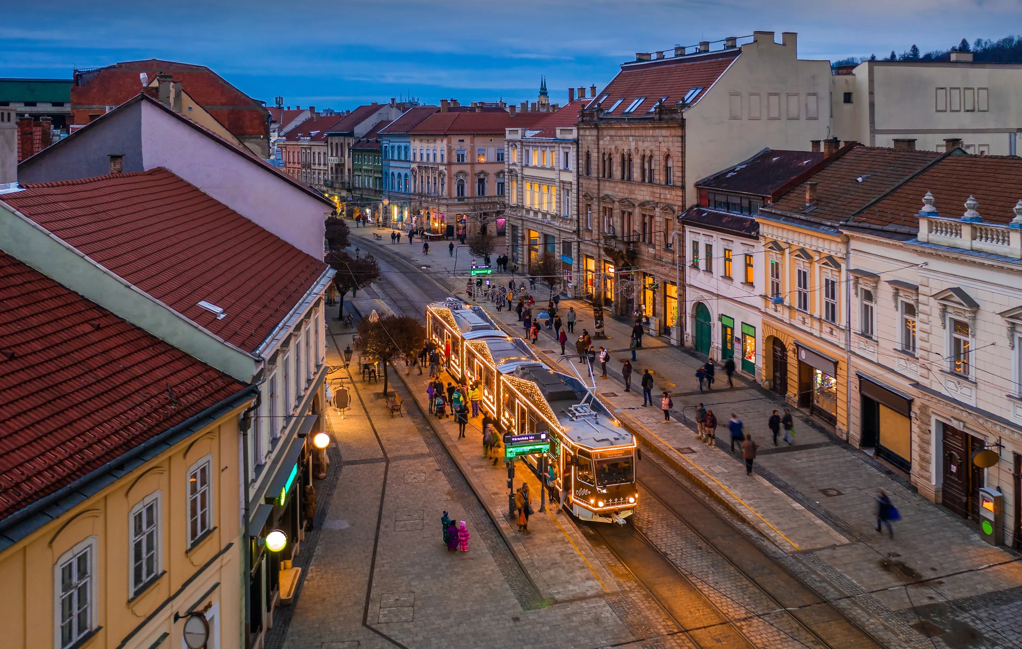 Dovolená v centru města Miškolc: pobyt v apartmánu se snídaní