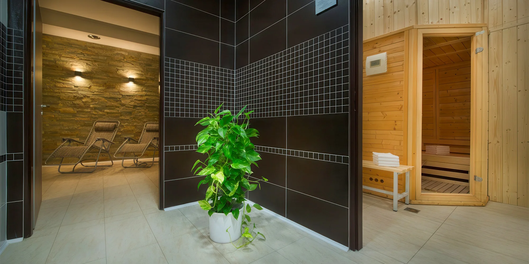 110 min. privátního wellness deluxe s proseccem a jídlem pro 2 osoby