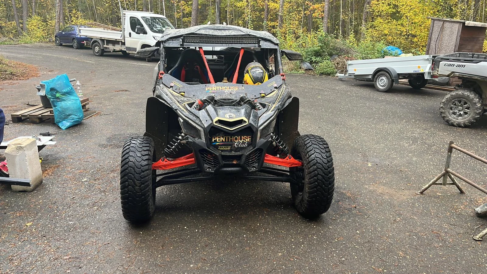 Offroadová jízda v dakarské buggy Can-am: 15 min. spolujízdy či řízení i svezení profi jezdcem