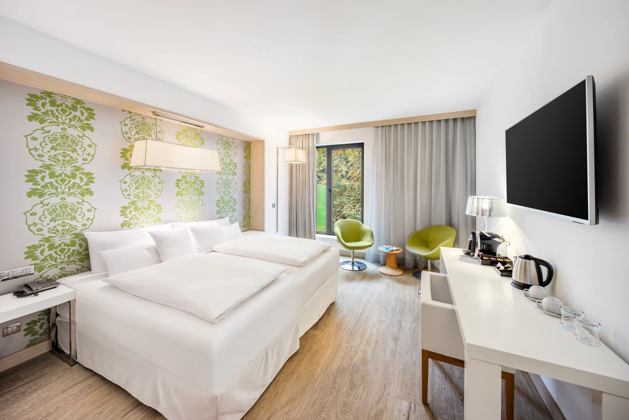 Pobyt v luxusním 4* hotelu v Praze pro pár i rodinu: snídaně, polopenze, sauna, fitness