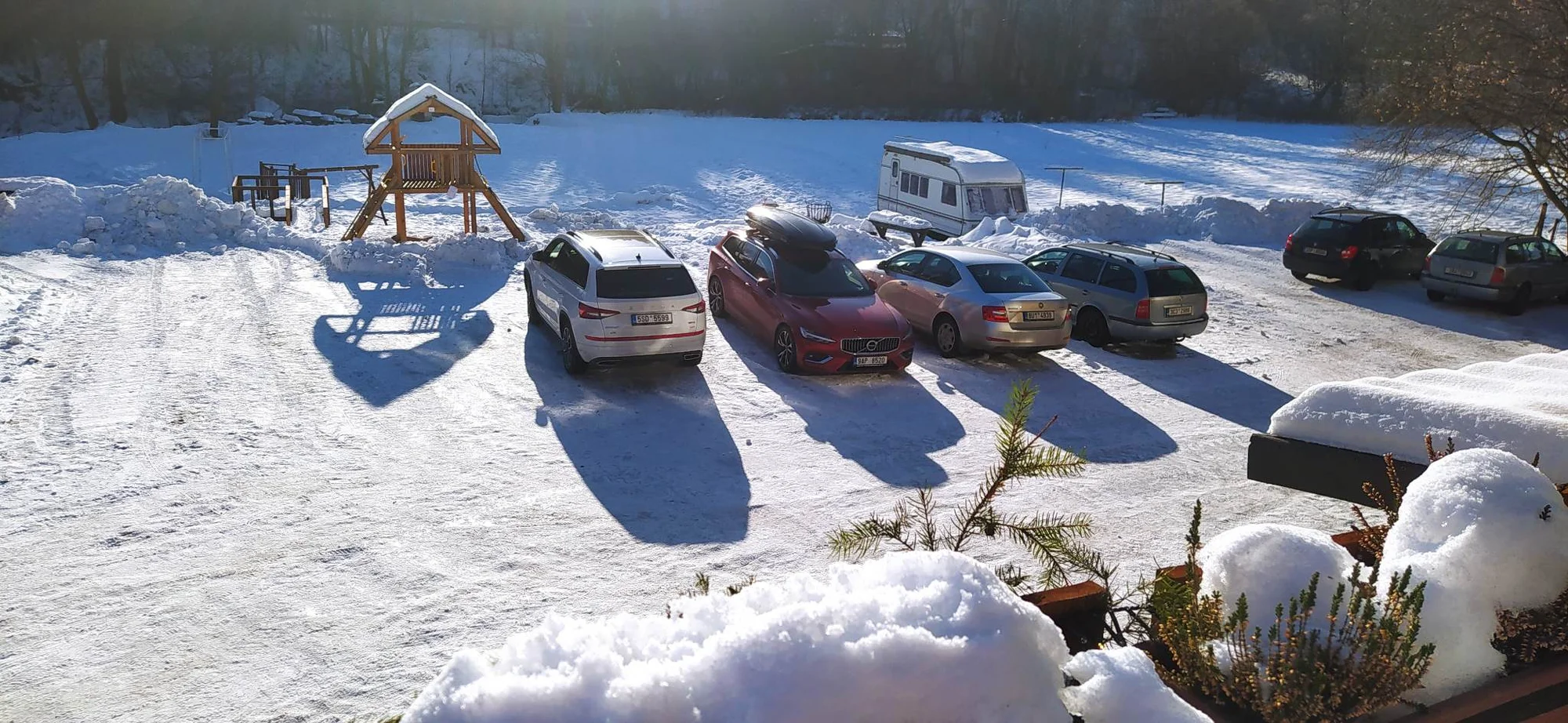 Zimní dovolená v penzionu pod Tanvaldským Špičákem se snídaní