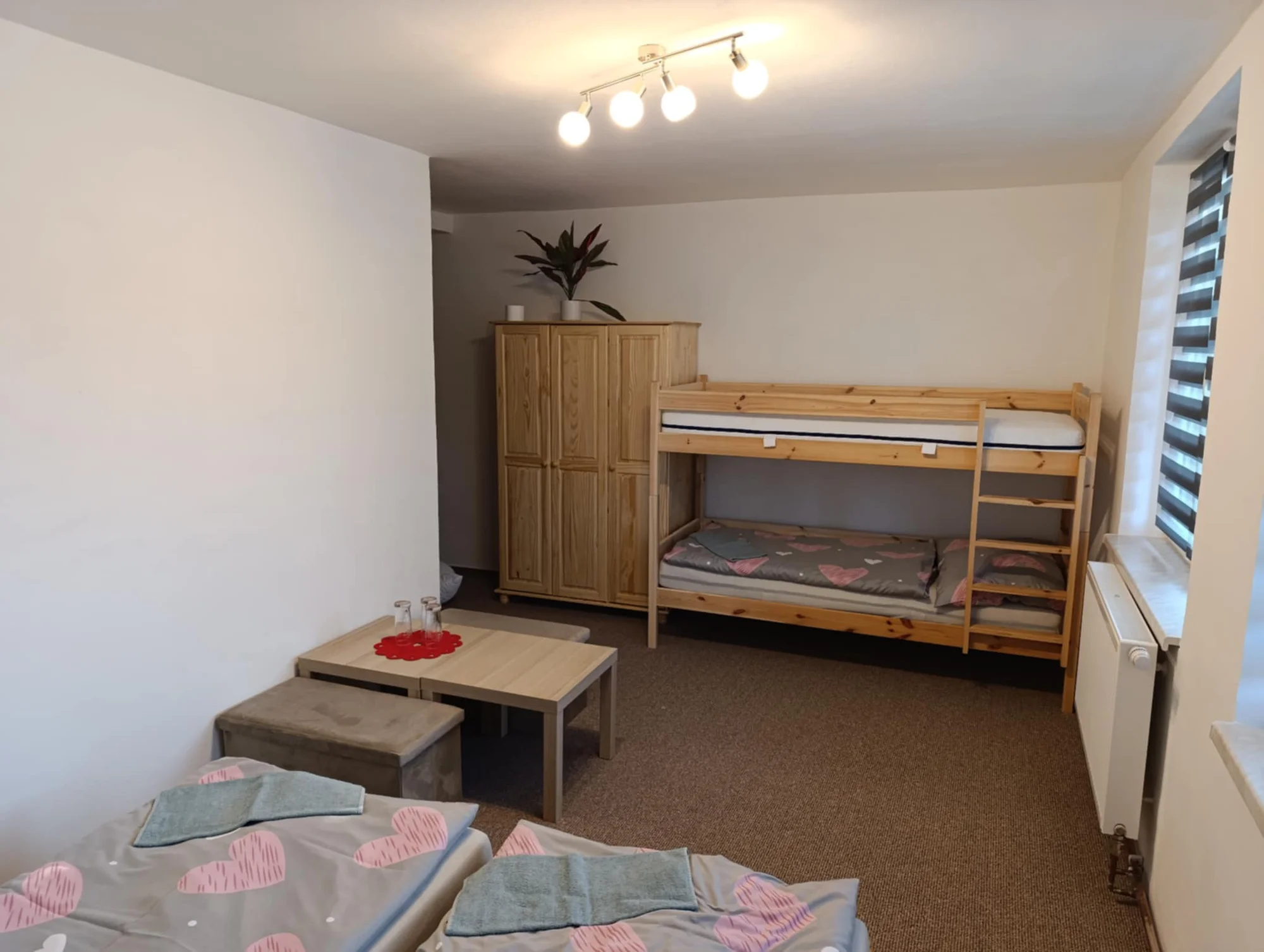 Zimní dovolená v penzionu pod Tanvaldským Špičákem se snídaní