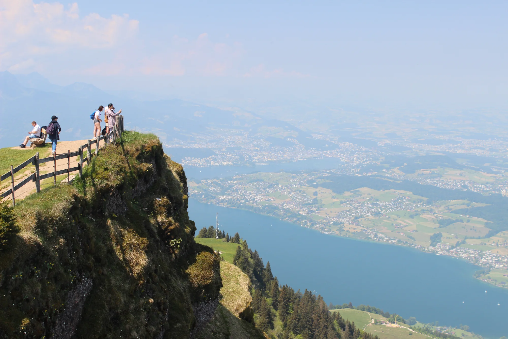 Výlet do Švýcarska: zubačkou na horu Rigi a lodí do Luzernu, vč. dopravy autobusem