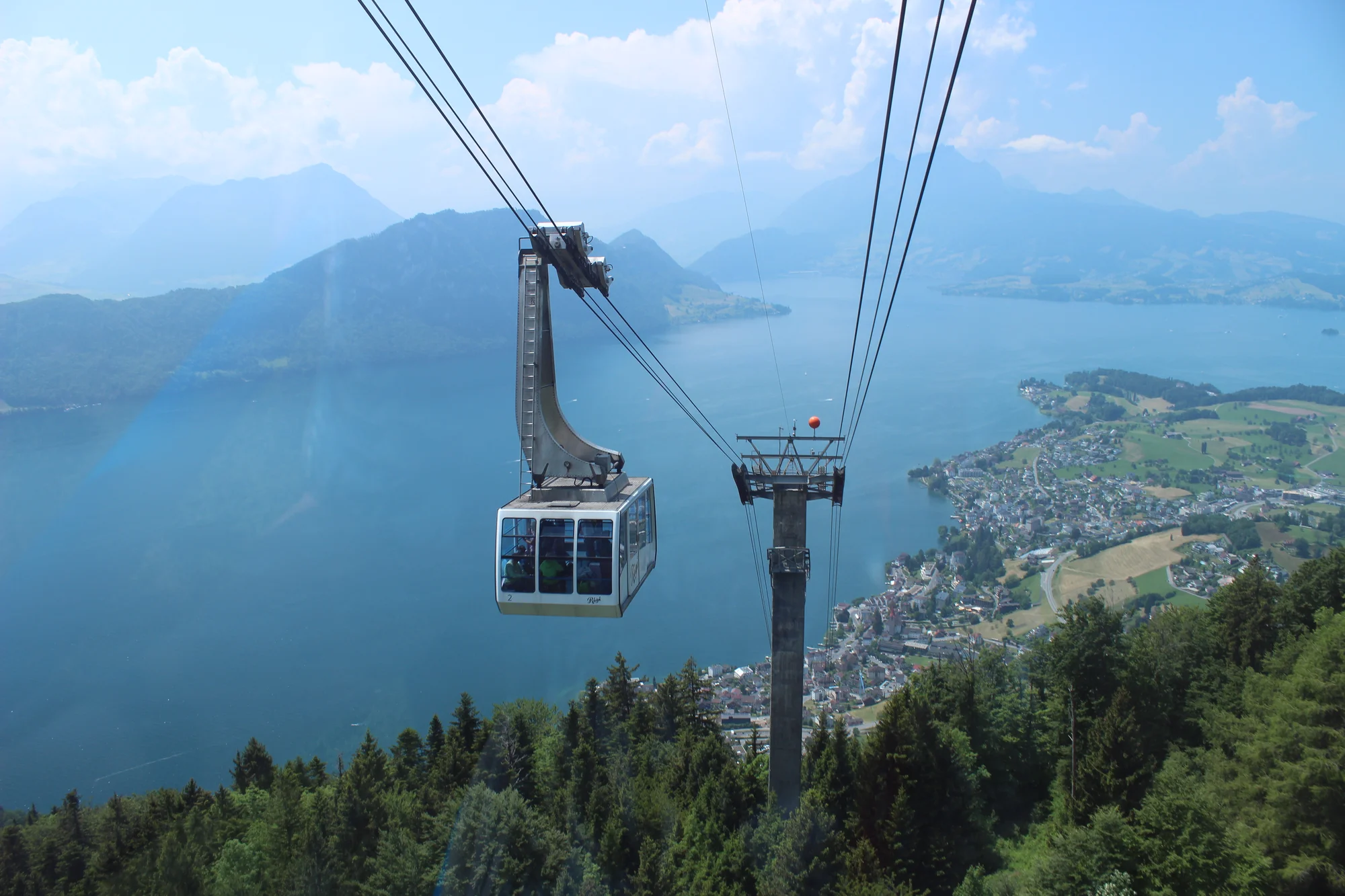 Výlet do Švýcarska: zubačkou na horu Rigi a lodí do Luzernu, vč. dopravy autobusem