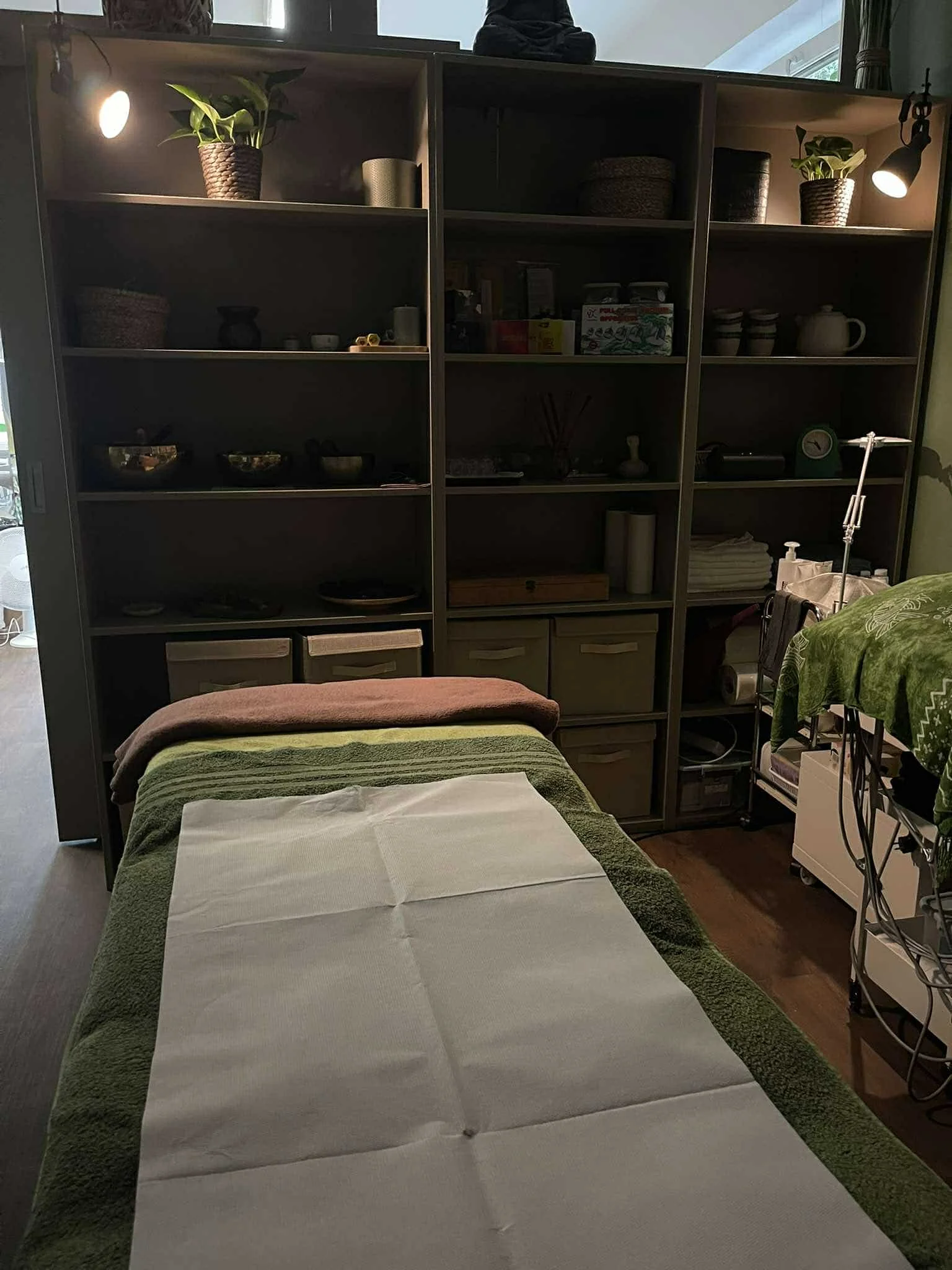 60 min. relaxu: Breussova masáž či masáž baňkami vč. moxování i Síla tří