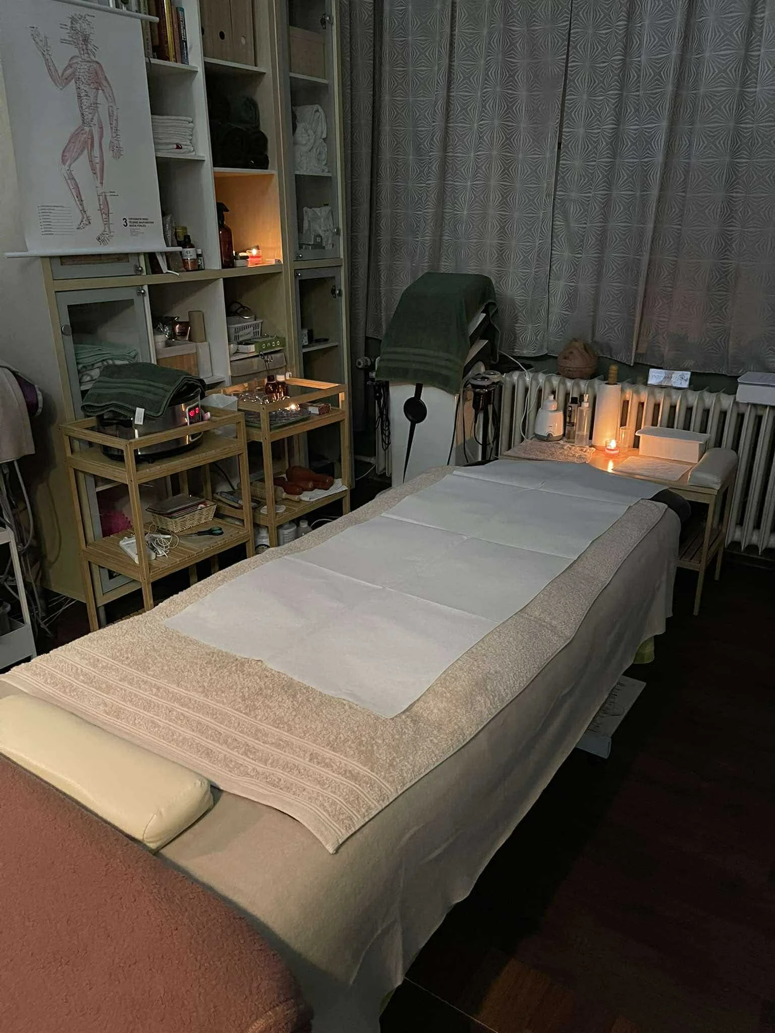 60 min. relaxu: Breussova masáž či masáž baňkami vč. moxování i Síla tří