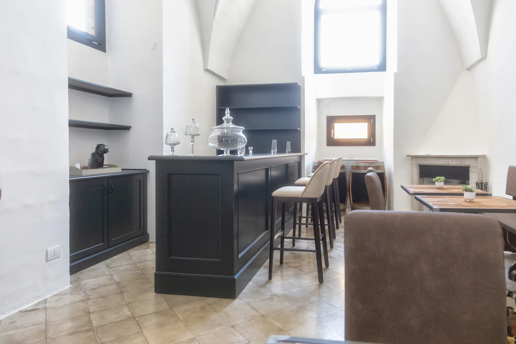 Kouzlo jižní Itálie: 5* rezidence uprostřed vinice, snídaně a možnost wellness