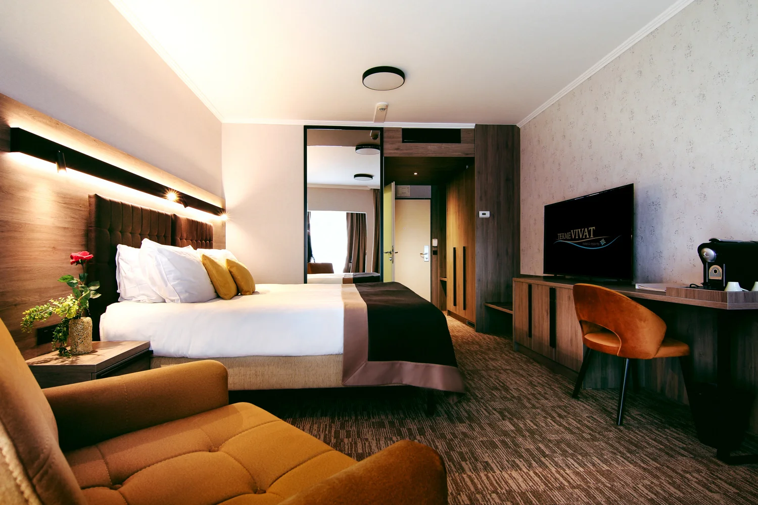 Termály ve Slovinsku: 5* hotel s polopenzí, neomezeně bazénový komplex, vstup do saunového světa