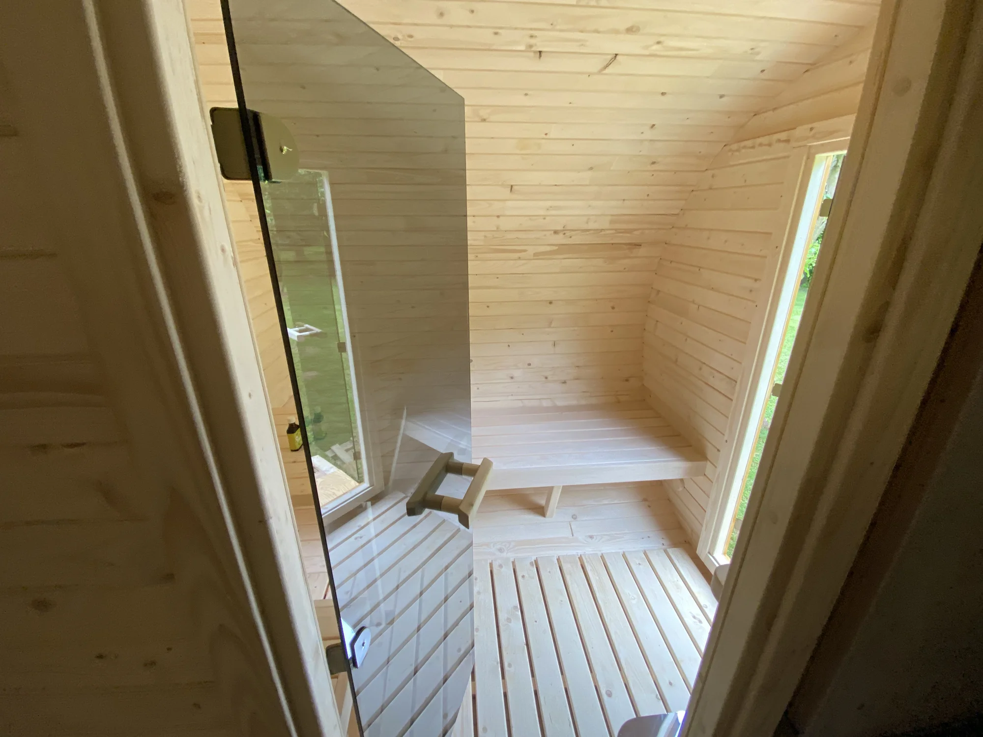 Tiny House s výhledem do krajiny Podkrkonoší i s možností využití koupacího sudu