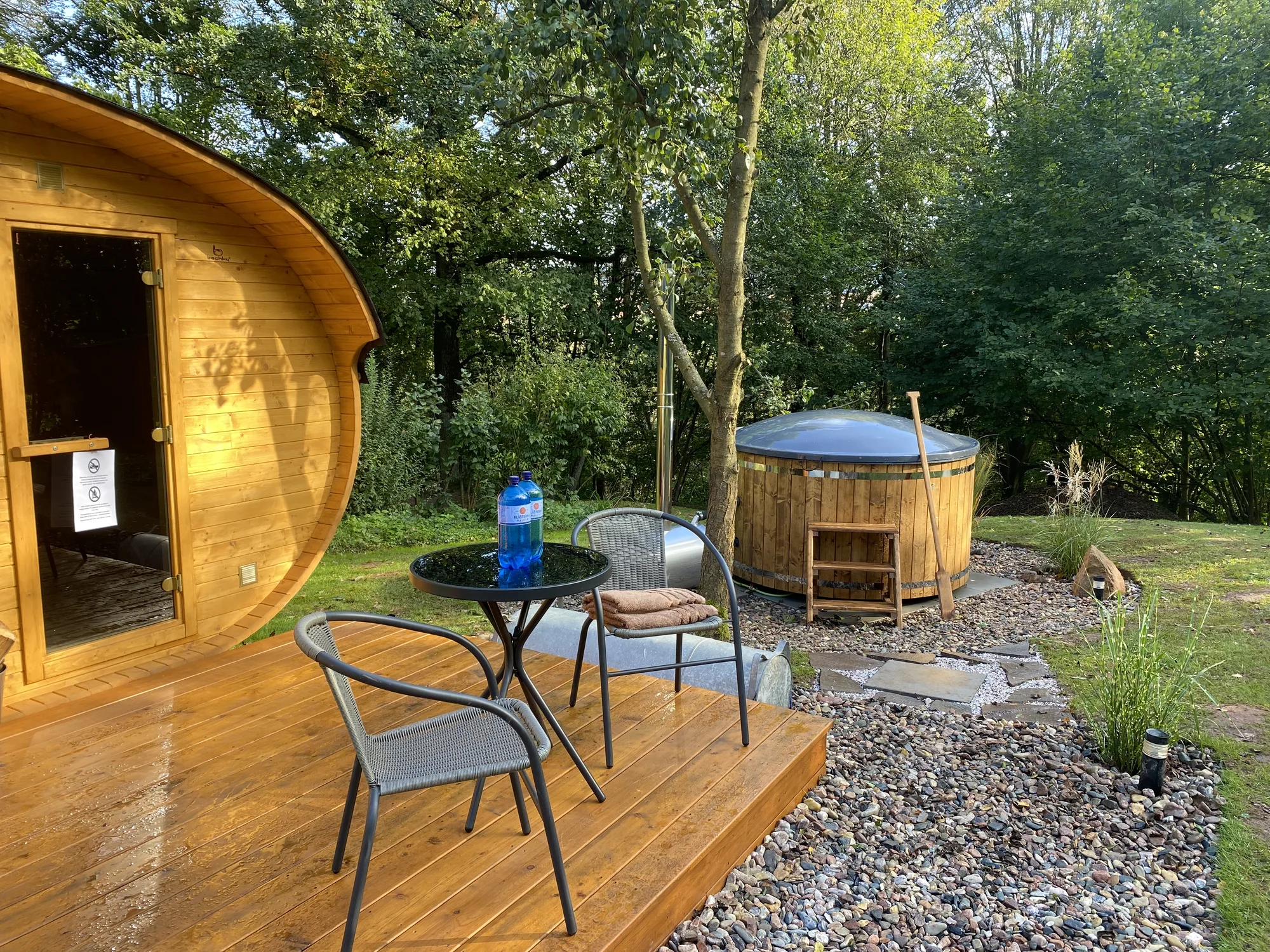 Tiny House s výhledem do krajiny Podkrkonoší i s možností využití koupacího sudu