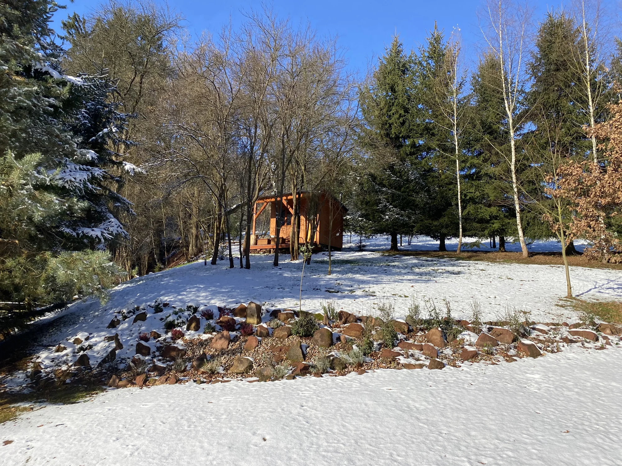 Tiny House s výhledem do krajiny Podkrkonoší i s možností využití koupacího sudu