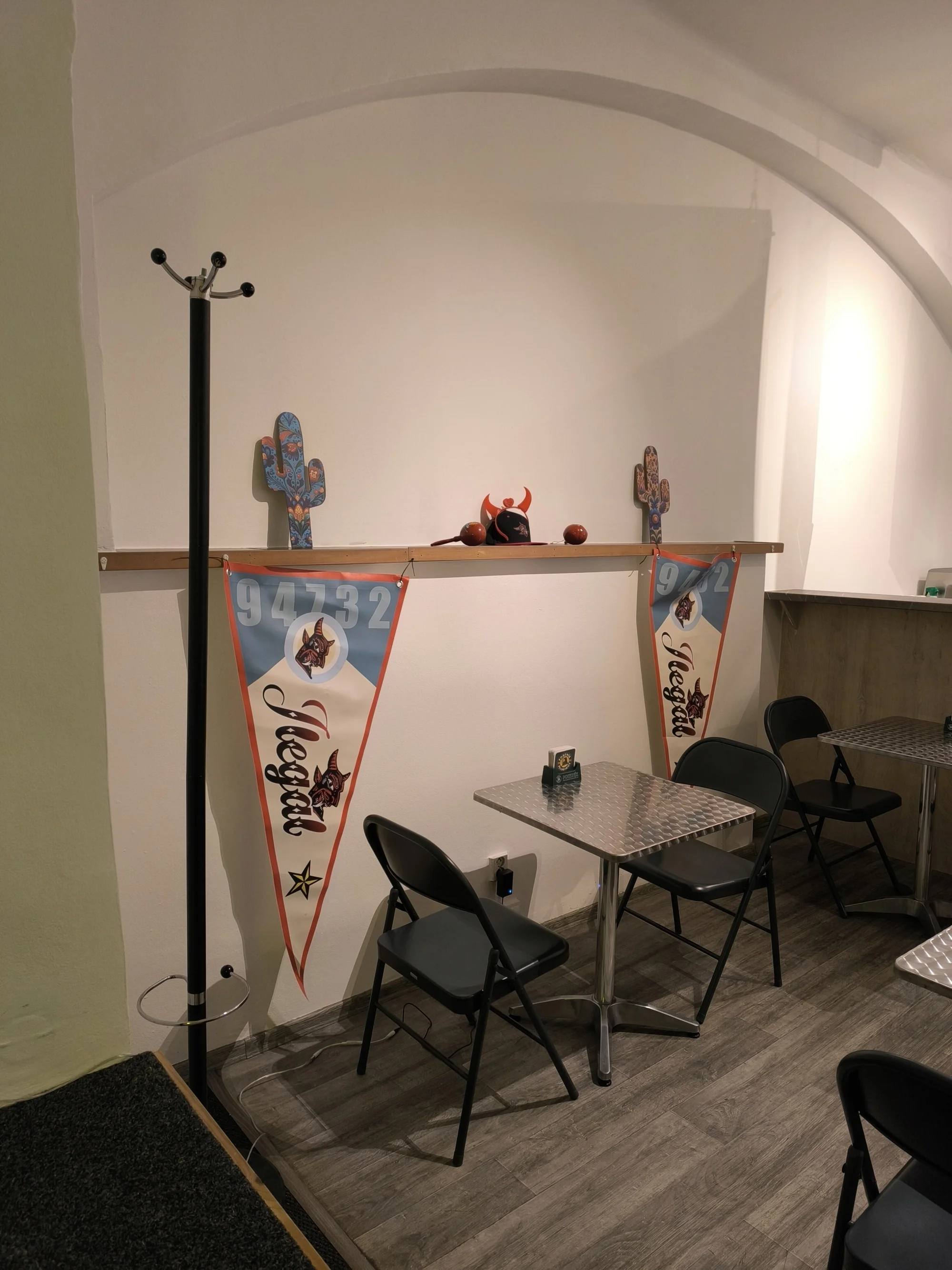 4chodové mexické menu pro 2 osoby: předkrm, polévka, tacos, dezert a mexické pivo nebo limonáda