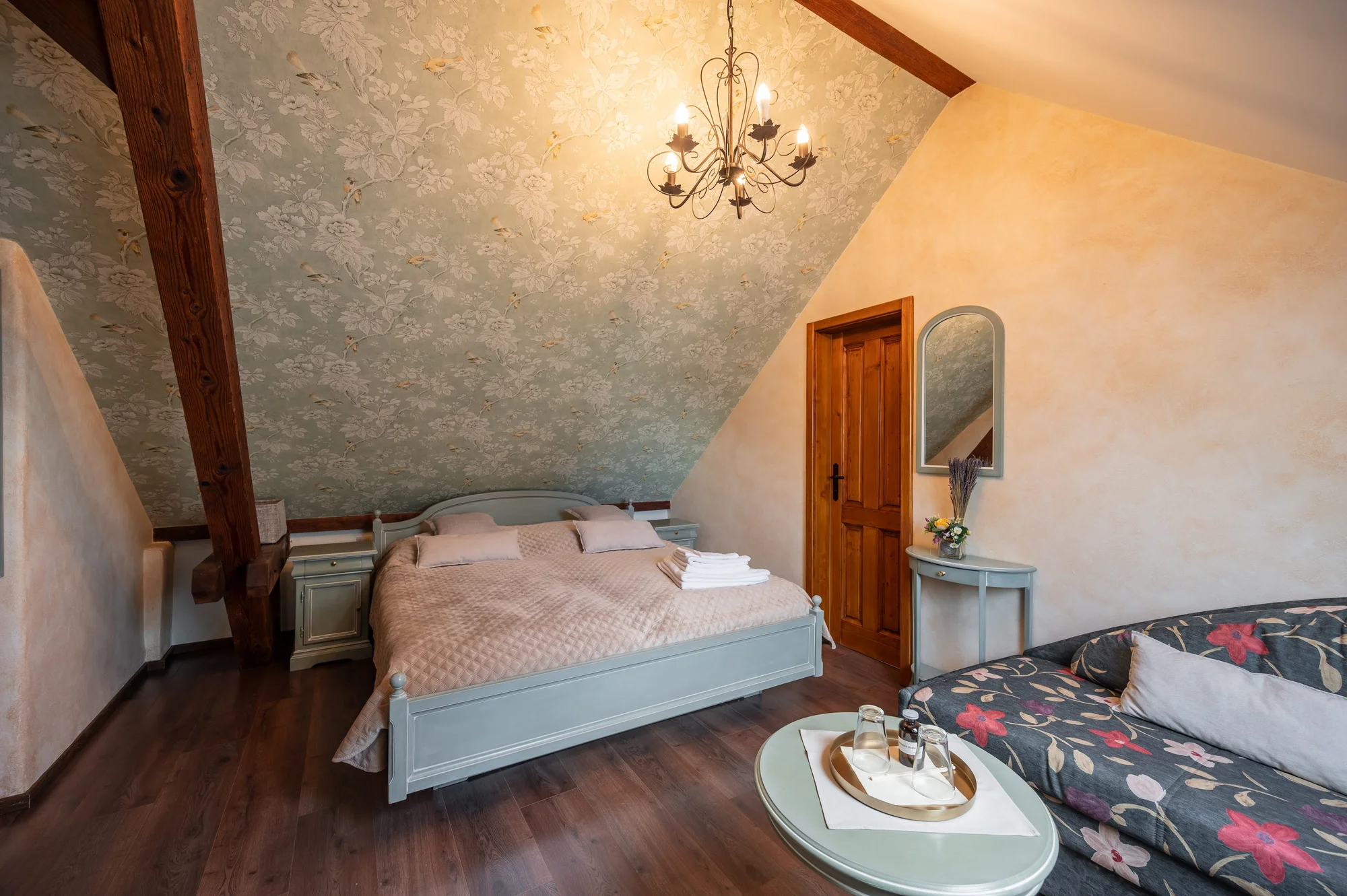 Příjemný pobyt nedaleko Valtic a Lednice se snídaní a privátním wellness