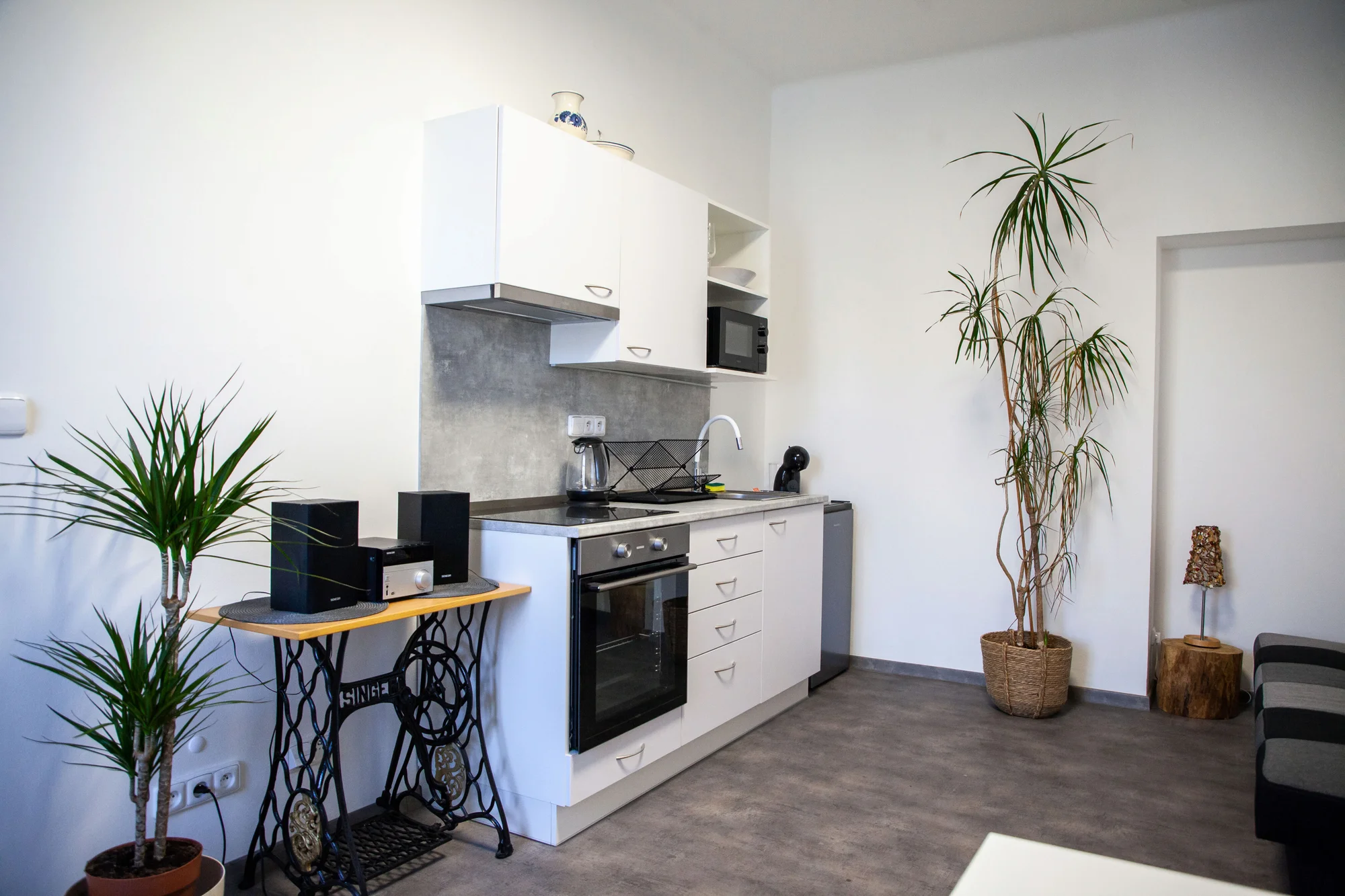 Moderní apartmán s kuchyňkou v centru Vsetína po pár i skupinu až 4 osob