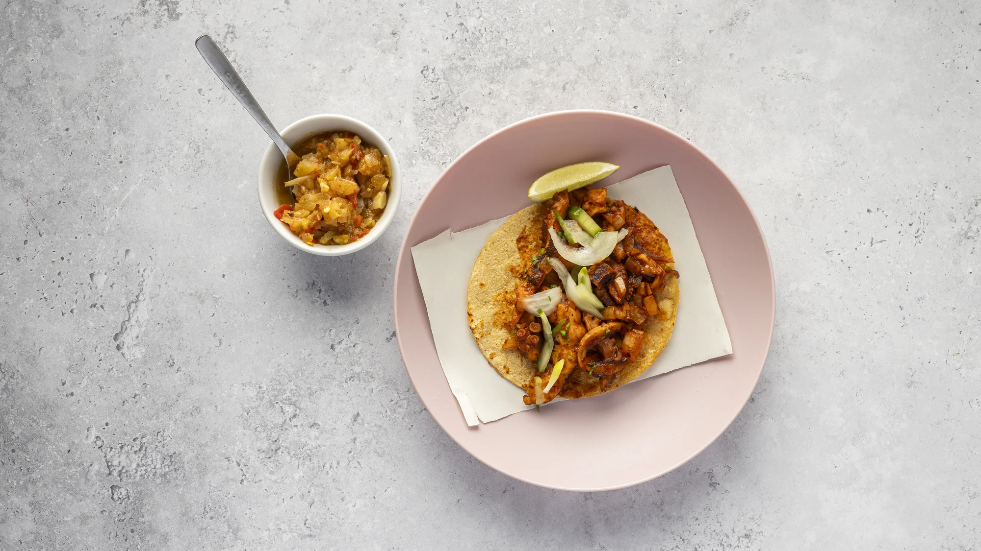 4chodové mexické menu pro 2 osoby: předkrm, polévka, tacos, dezert a mexické pivo nebo limonáda