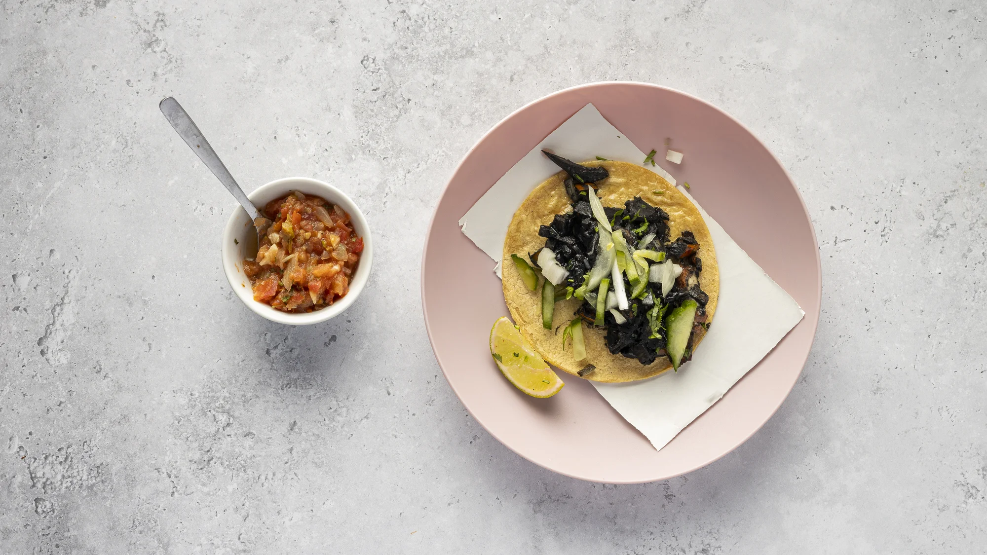 4chodové mexické menu pro 2 osoby: předkrm, polévka, tacos, dezert a mexické pivo nebo limonáda