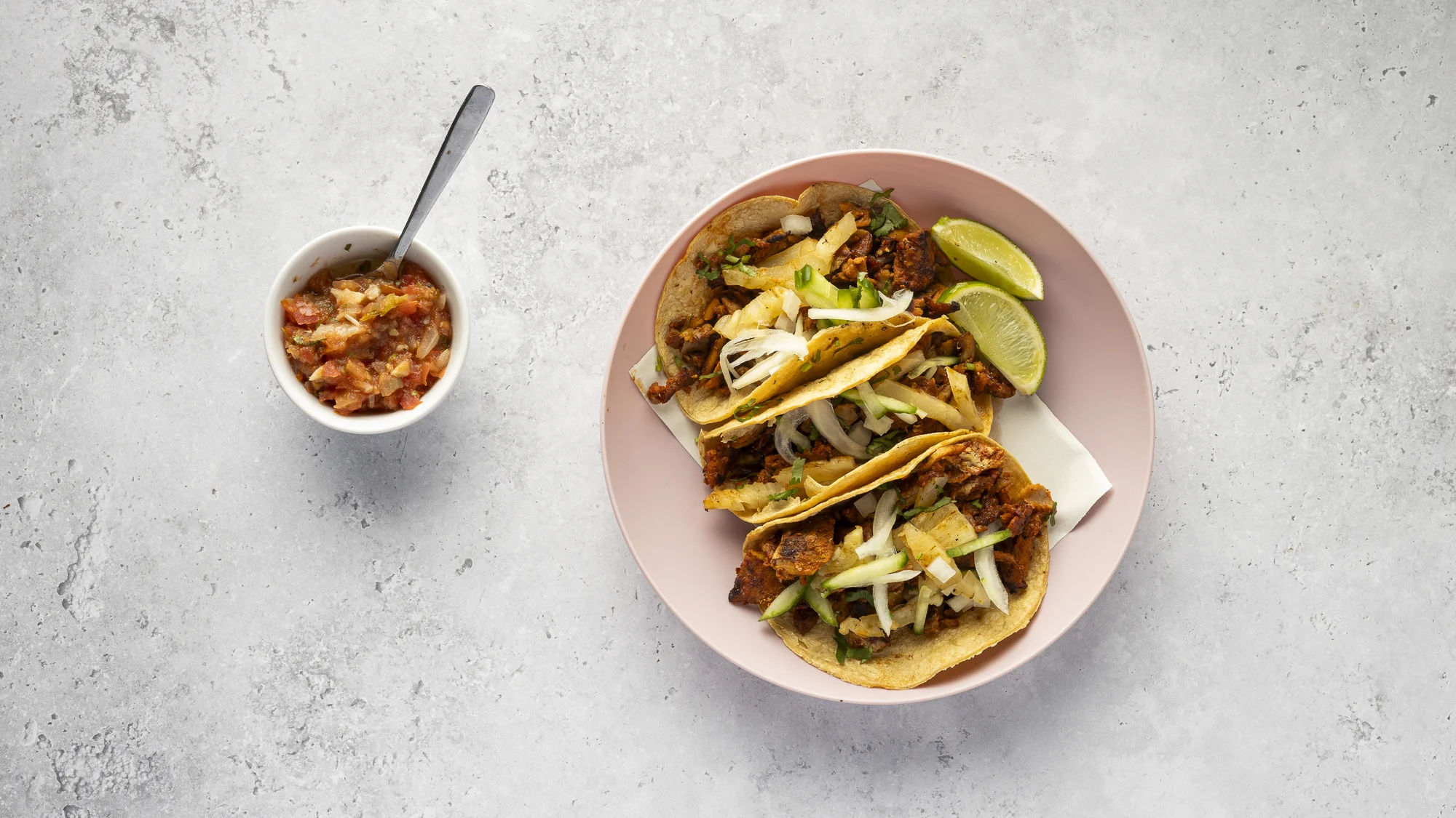 4chodové mexické menu pro 2 osoby: předkrm, polévka, tacos, dezert a mexické pivo nebo limonáda