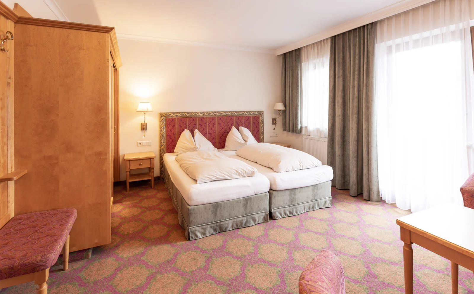 Dovolená v Mayrhofenu v Zillertalských Alpách: 3* hotel v Zillertalu, snídaně i výlety