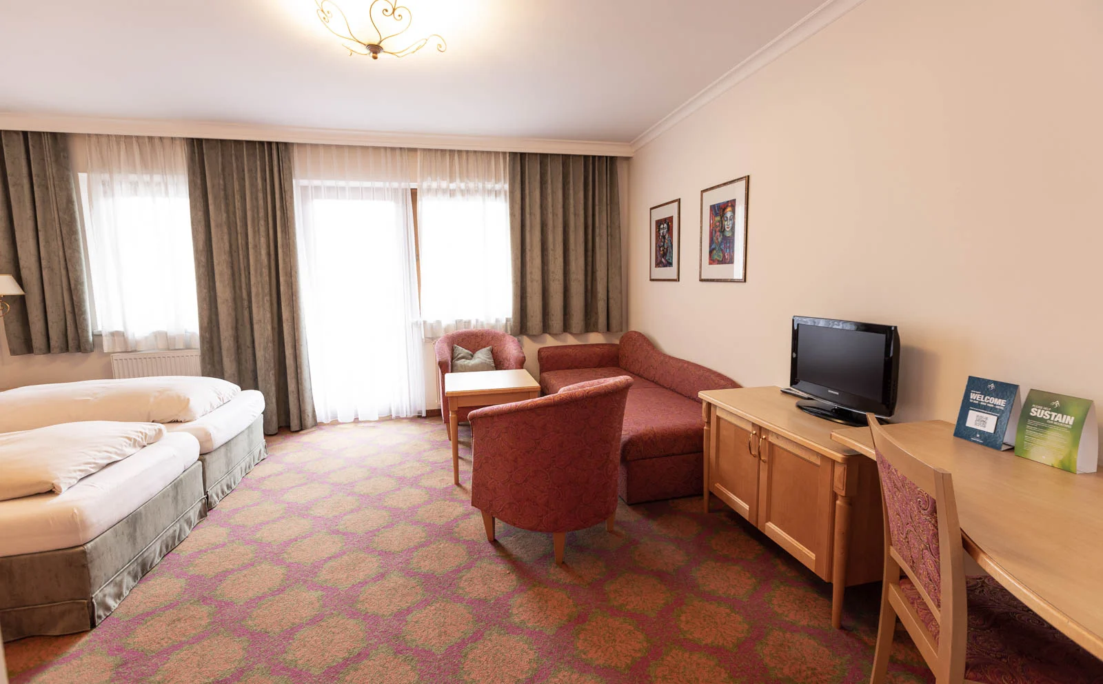 Dovolená v Mayrhofenu v Zillertalských Alpách: 3* hotel v Zillertalu, snídaně i výlety