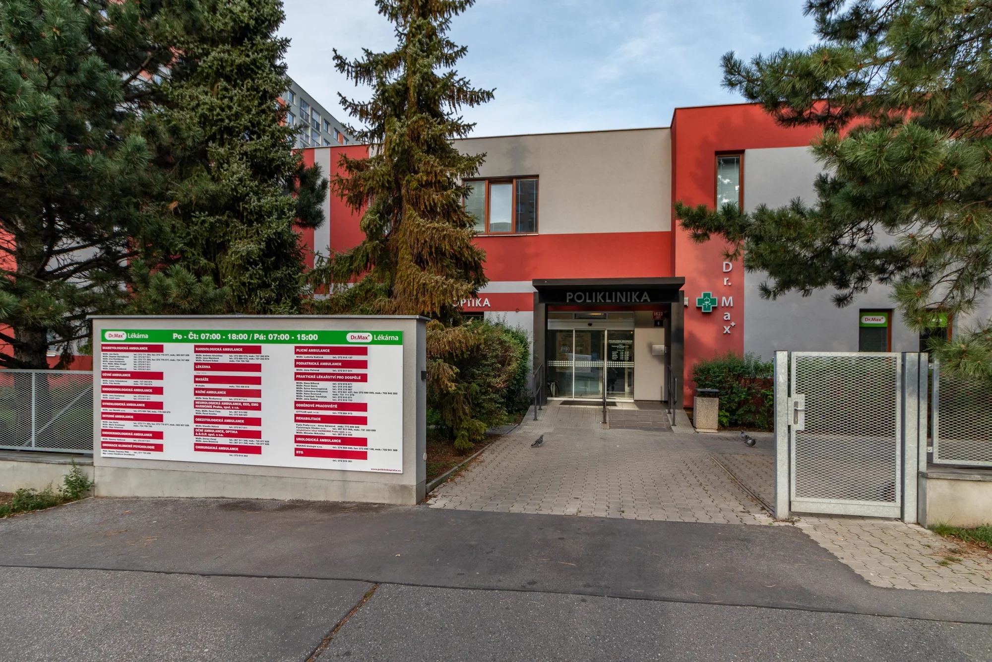 Výplň rtů kyselinou hyaluronovou i aplikace botulotoxinu do obličejové partie dle výběru