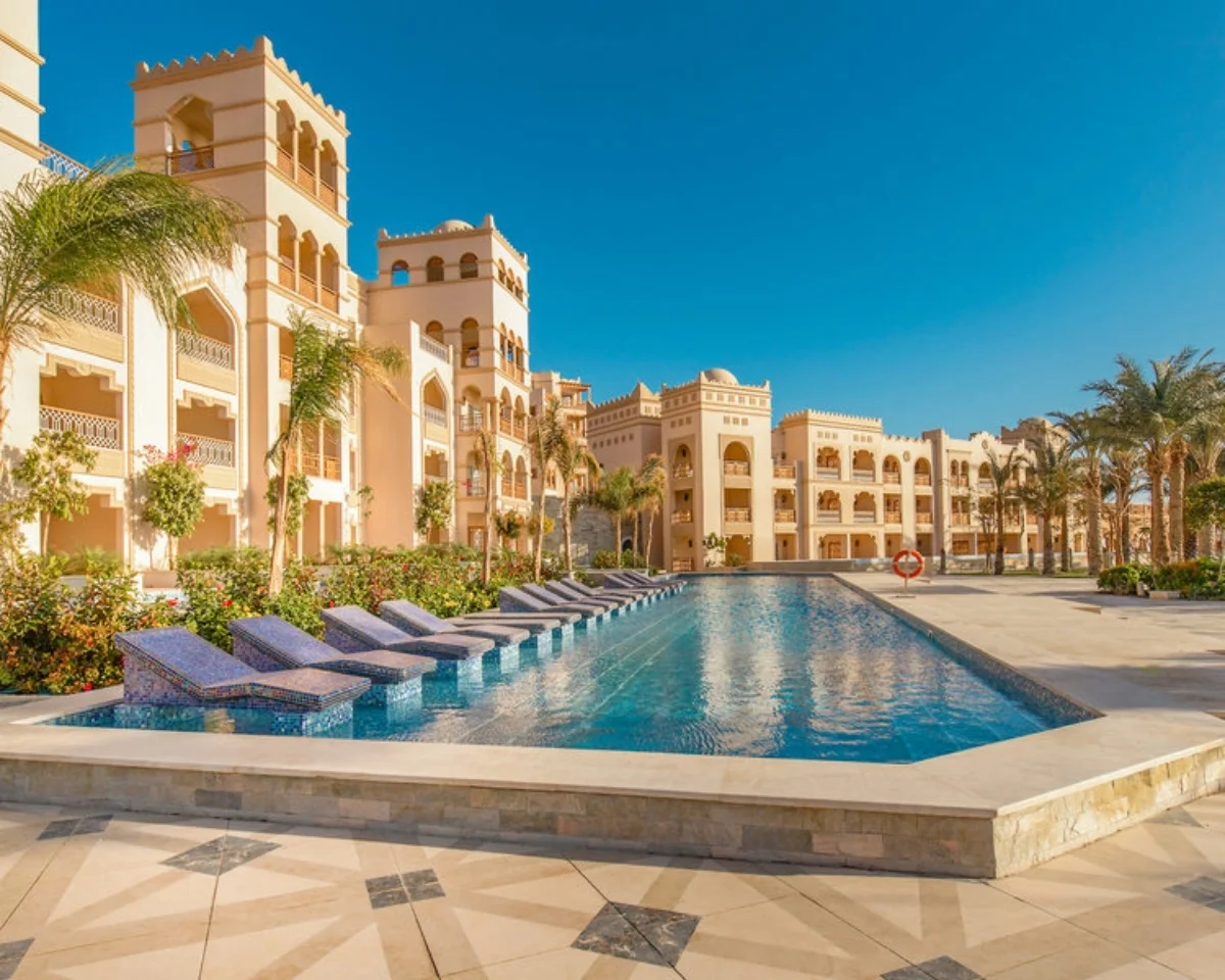 Letecký zájezd do Egypta: 5* hotel v Hurghadě jen pro dospělé, pláž, bazény a all inclusive