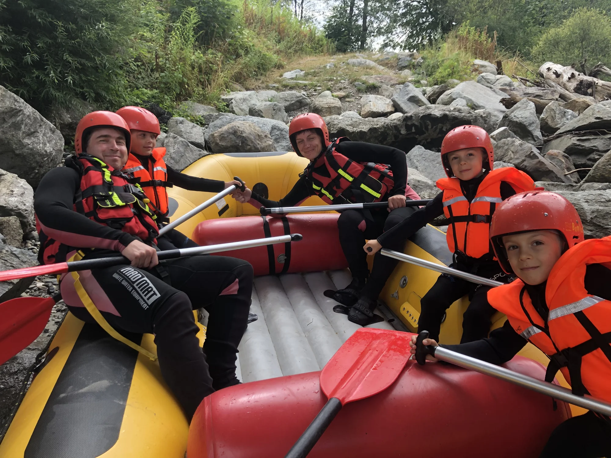 Adrenalin v Lienzských Dolomitech: víkendový rafting a canyoning