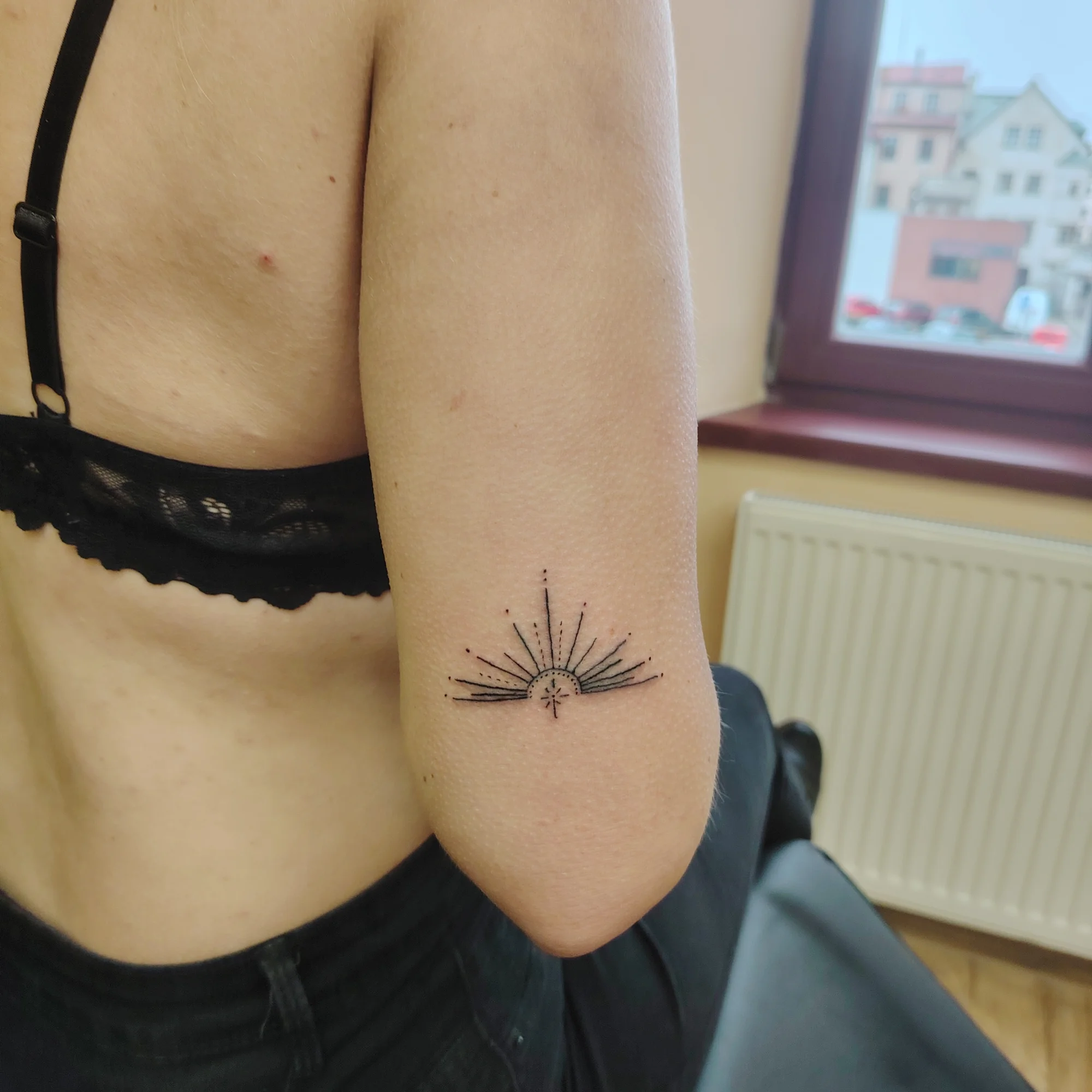 Nové tetování o velikosti 5 x 5 až 15 x 15 cm: vlastní nebo katalogový návrh
