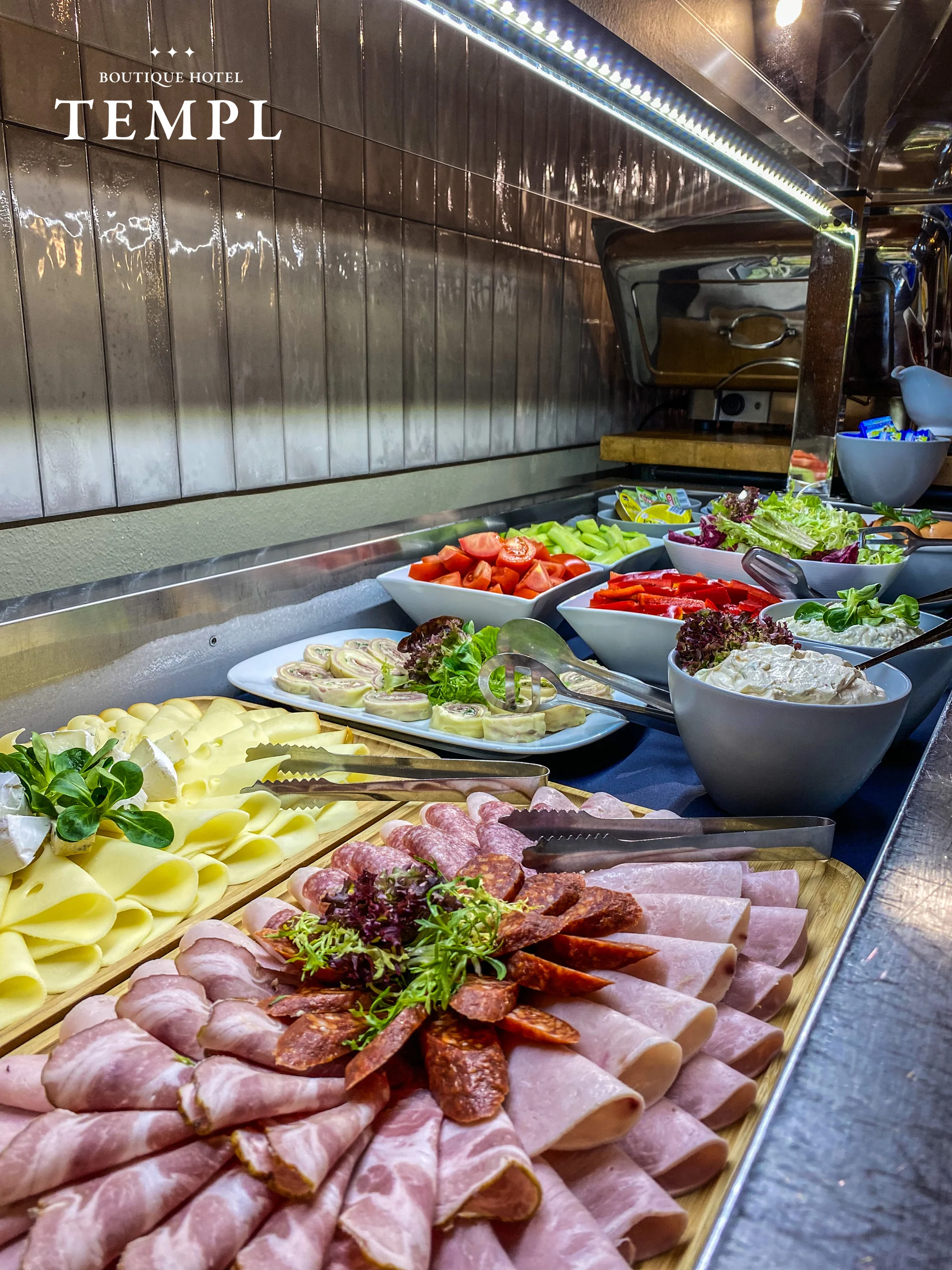 Pobyt v srdci Mikulova v Boutique hotelu Templ: snídaně, degustační menu s vinným párováním i noc zdarma