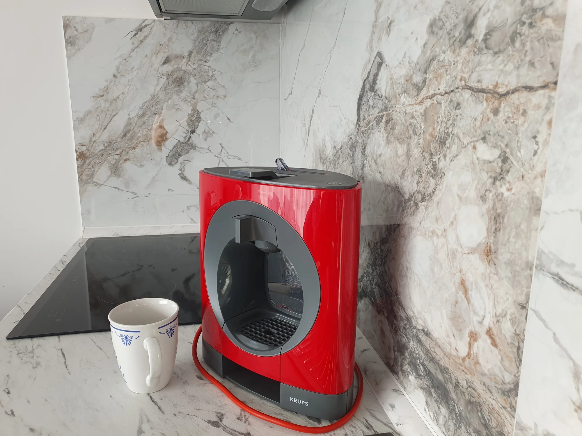 Pohodová dovolená: zcela nový apartmán na břehu Malého Lipna, předzahrádka