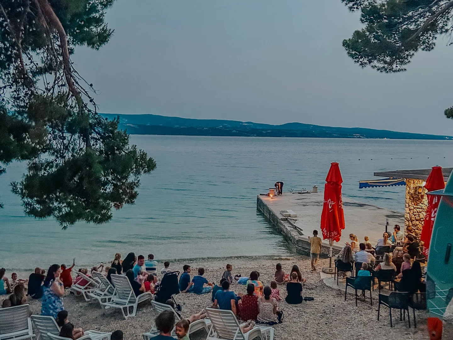 Plážový resort u Omiše: all inclusive light, bungalov až pro 4 osoby, v létě animace