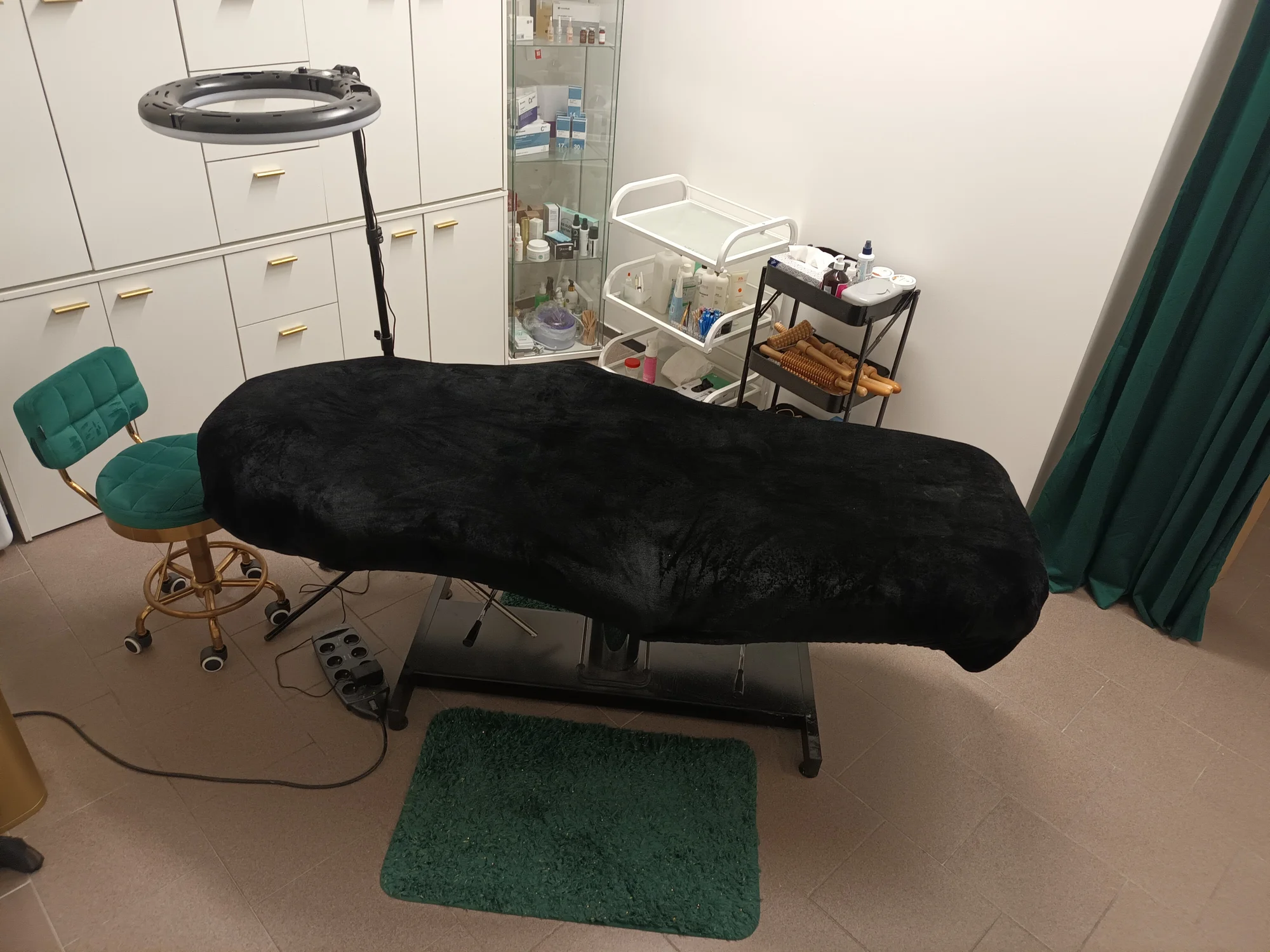 Maderoterapie obličeje nebo těla: jednotlivé procedury i permanentka